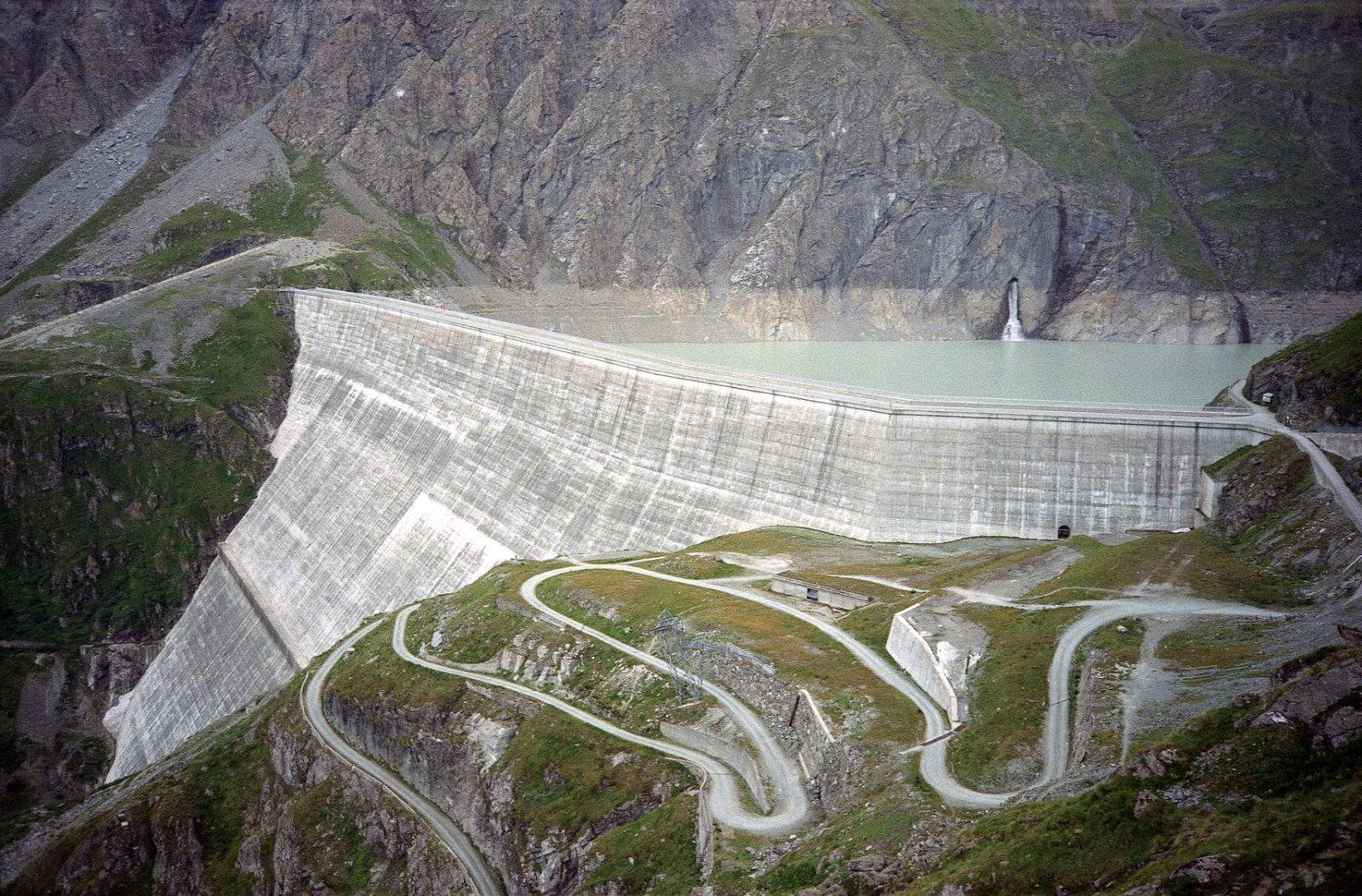 Armin Linke, Withdrawals. Photo: Coco District