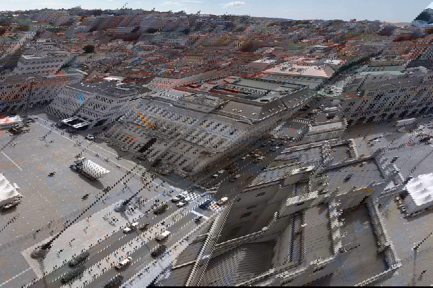 Llegada del batiscafo a Trieste