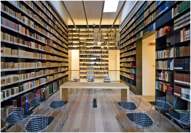 The Library of the Domus Mazziniana The Library of the Domus Mazziniana