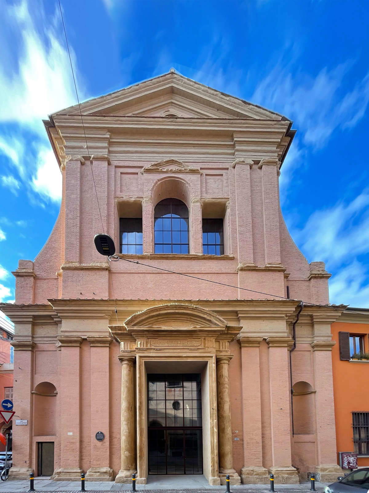Bologne, l'église de San Barbaziano. Photo : Federico Poggioli Bologne, l'église de San Barbaziano. Photo : Federico Poggioli