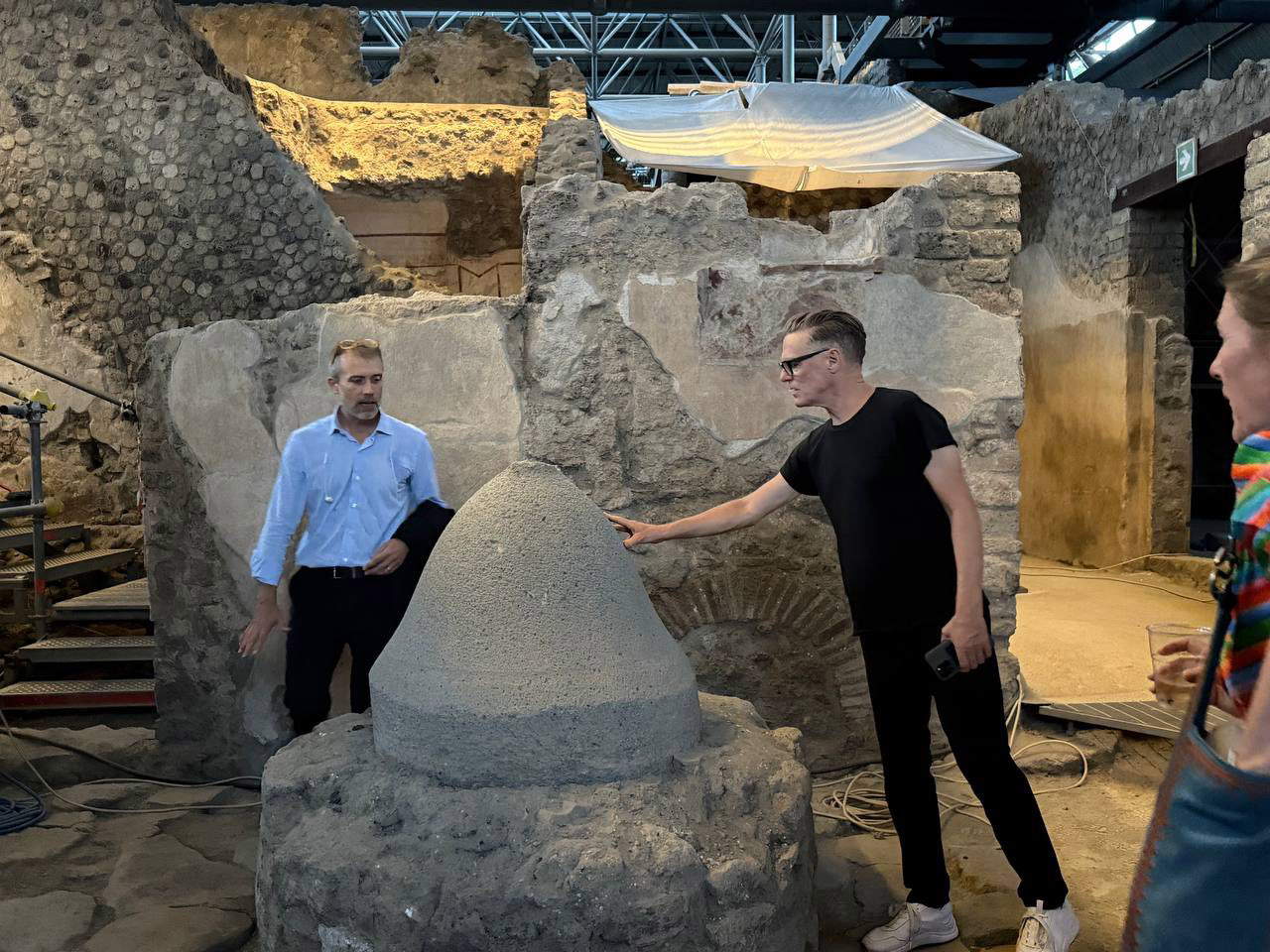 Bryan Adams in visita a Pompei