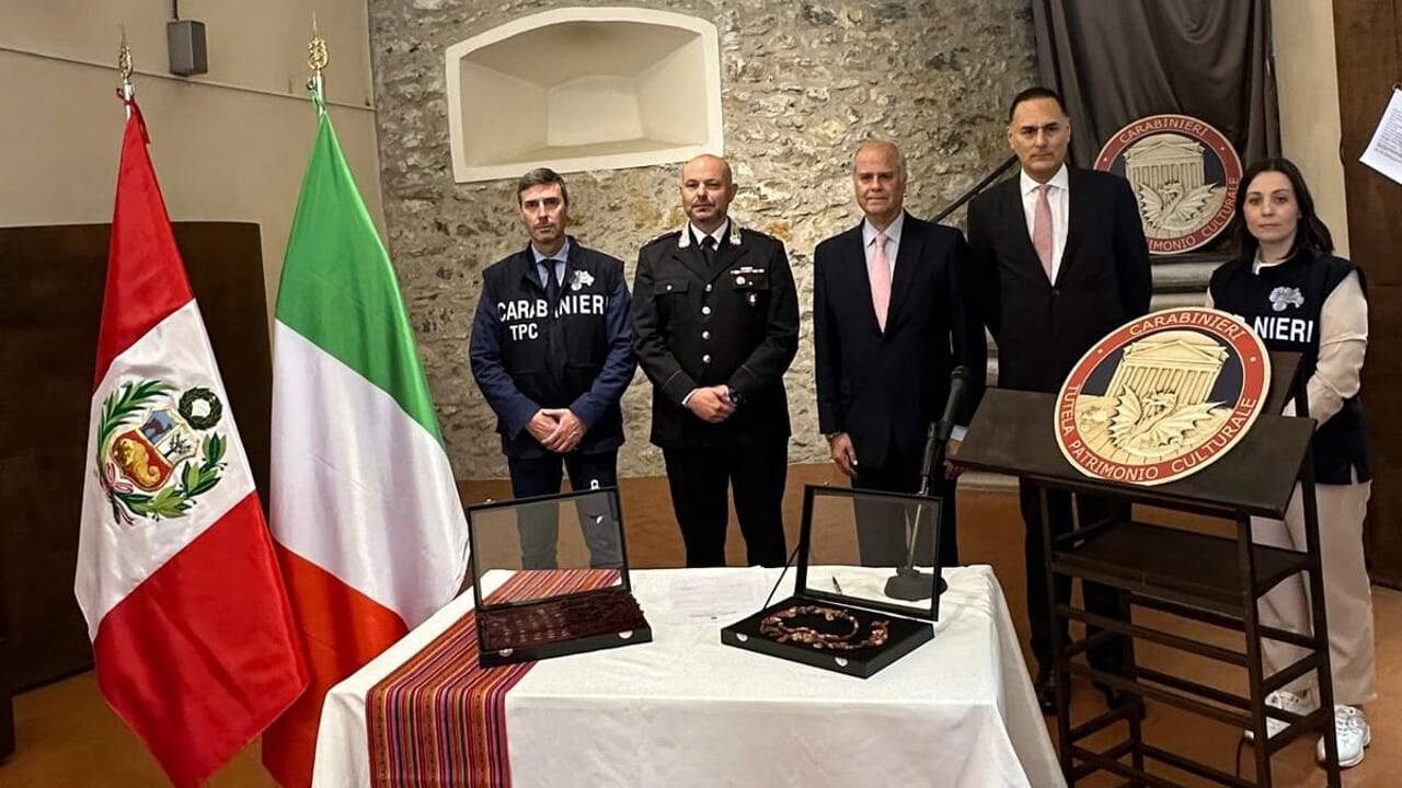 I reperti precolombiani restituiti al Per&ugrave;