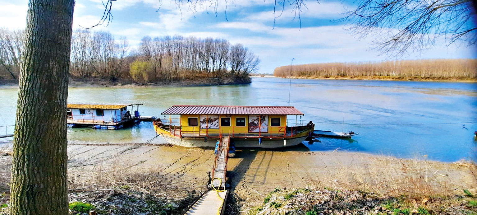 Chiatta sul fiume Po, escursione a Felonica