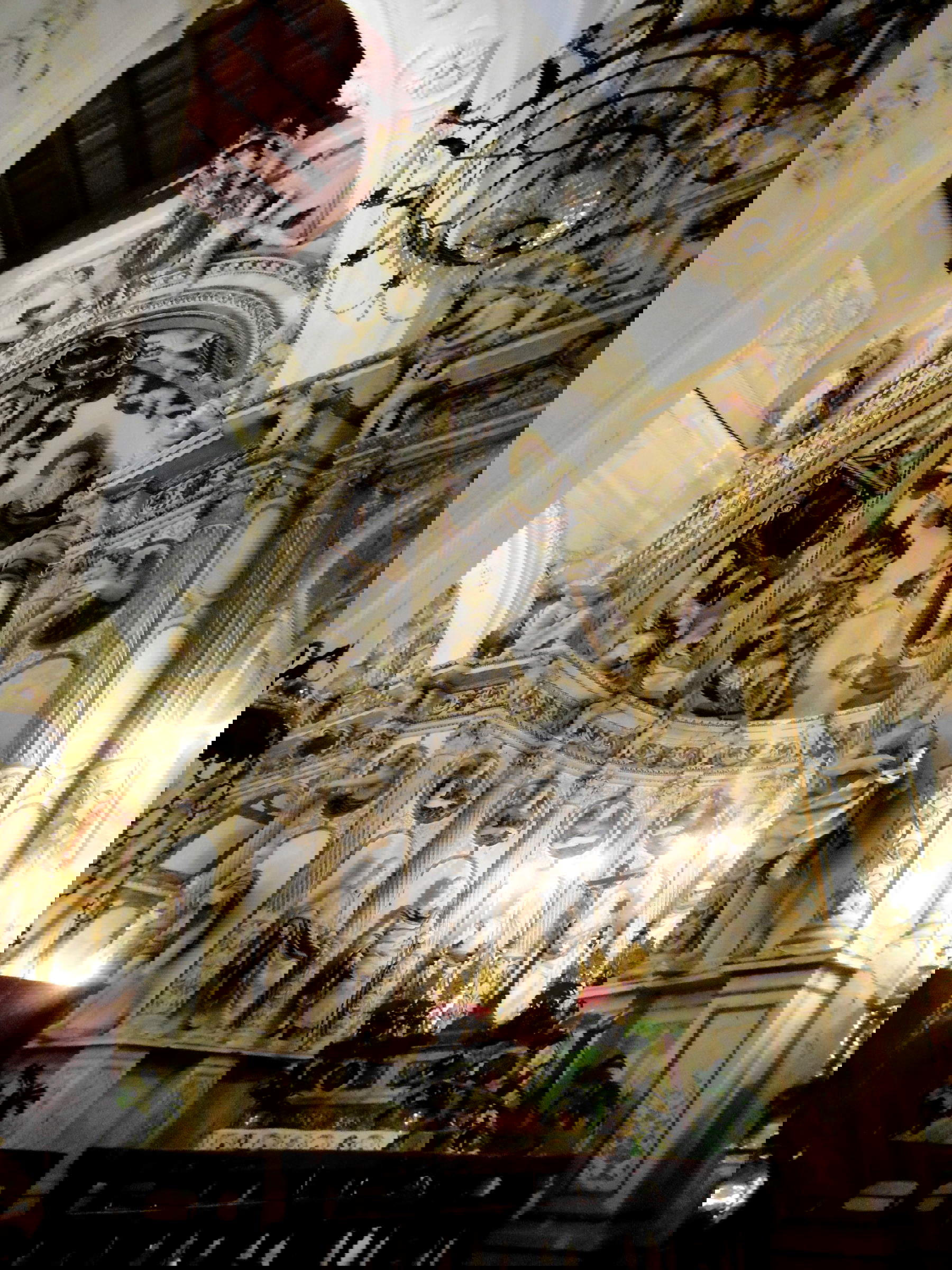 Tribune in the apse of the Mother Church of Ciminna. Photo: Stendhal55