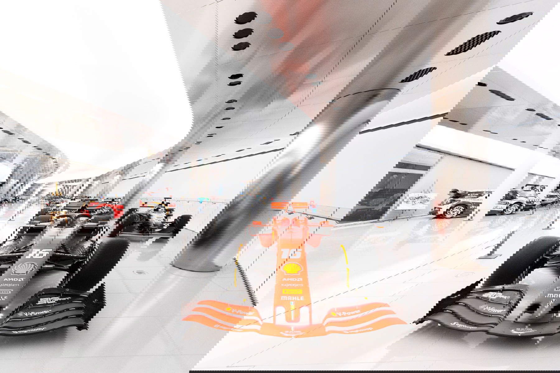 汽车收藏。照片：&copy;Bvergely