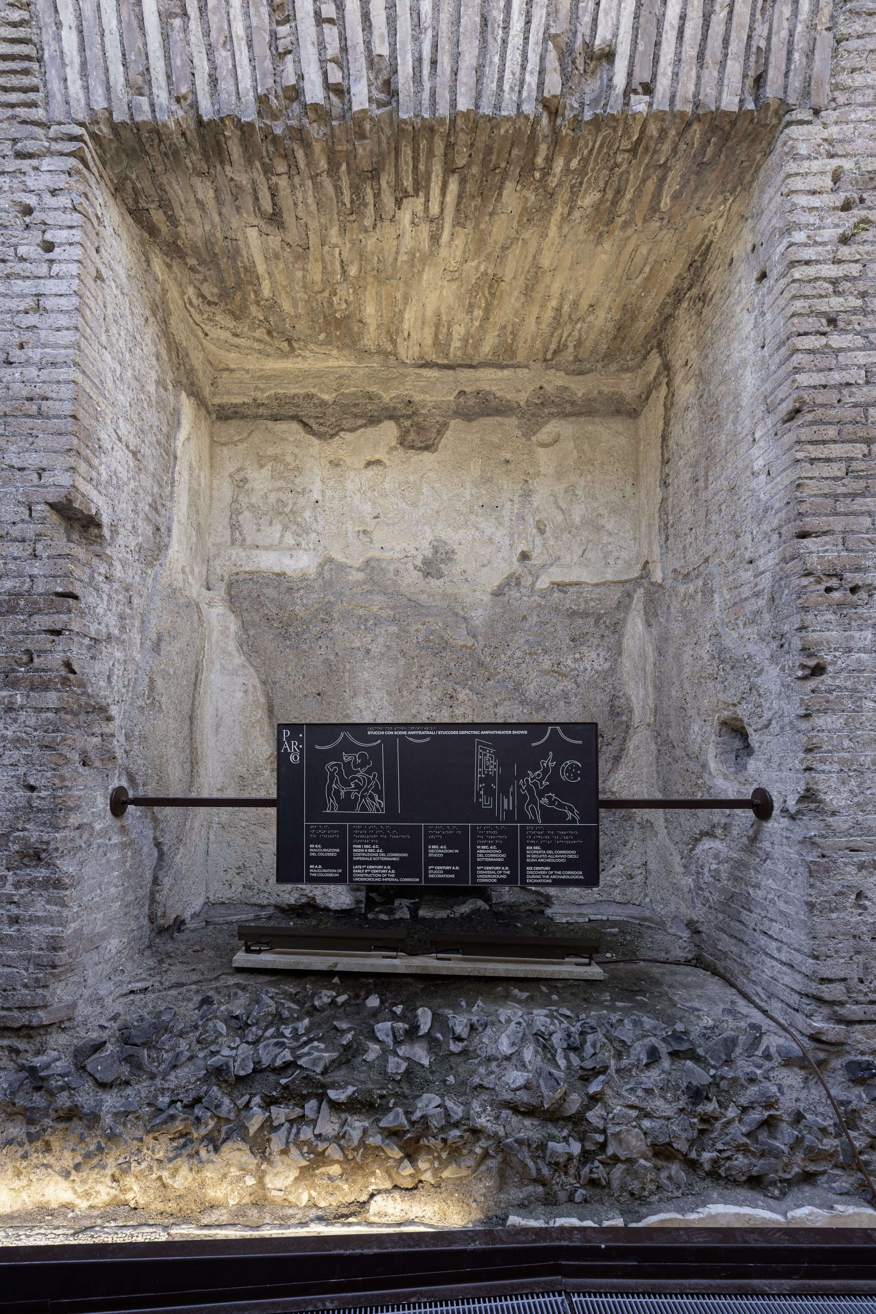 Mapa táctil. Foto: Simona Murrone / Parque Arqueológico del Coliseo
