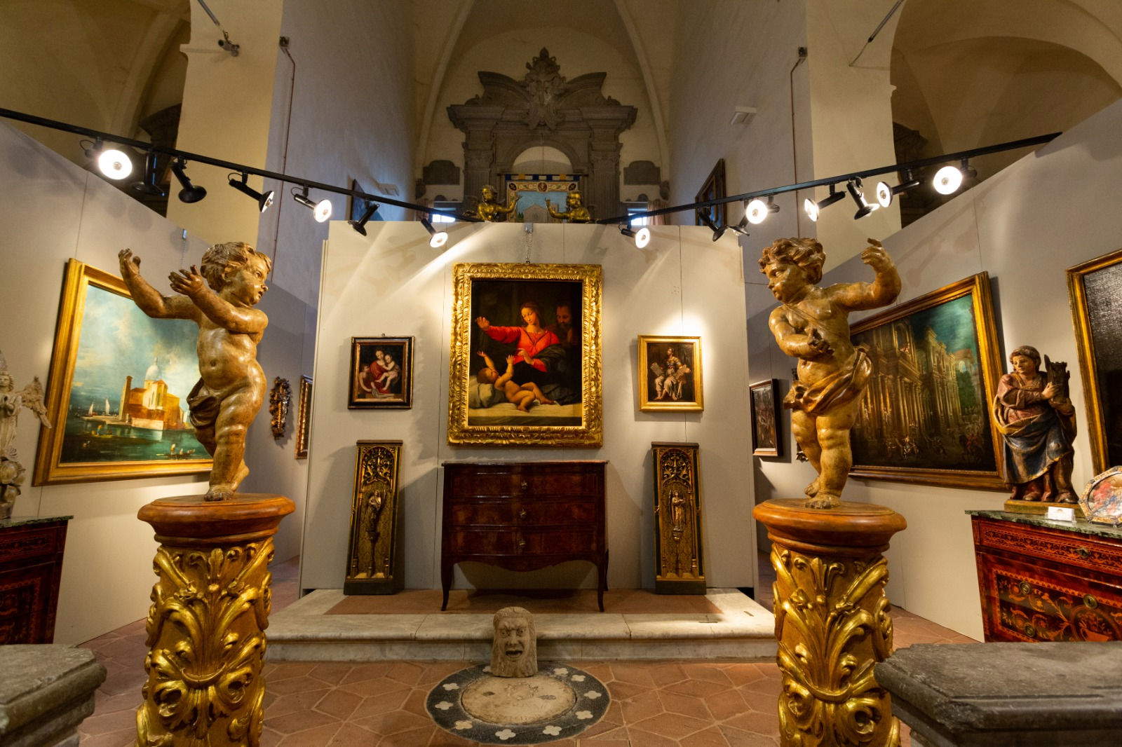 CortonAntiquaria 2025 returns: Italy's oldest antiques fair