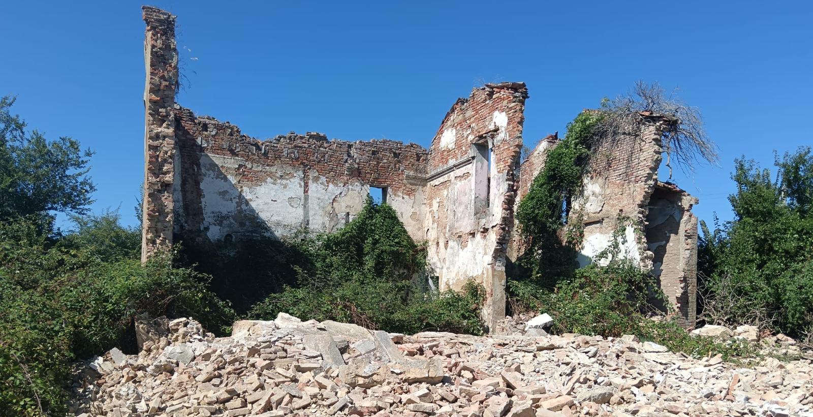 Effondrement d'une partie de la Pieve di Pastino : site millénaire à Ozzano (Bologne) interdit