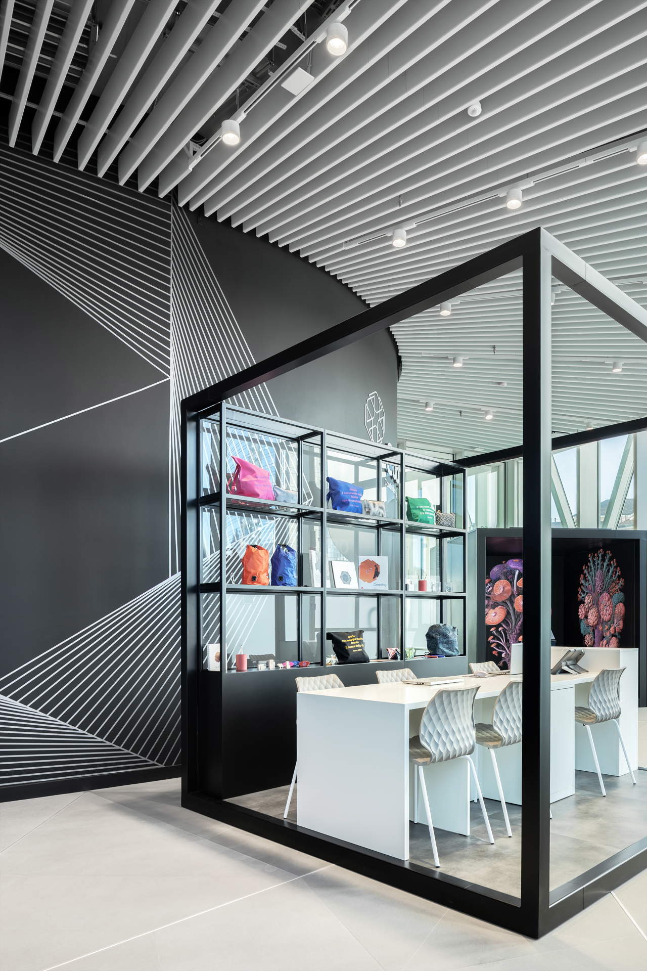 CUBO, museo d'impresa del Gruppo Unipol, Milano, installation view