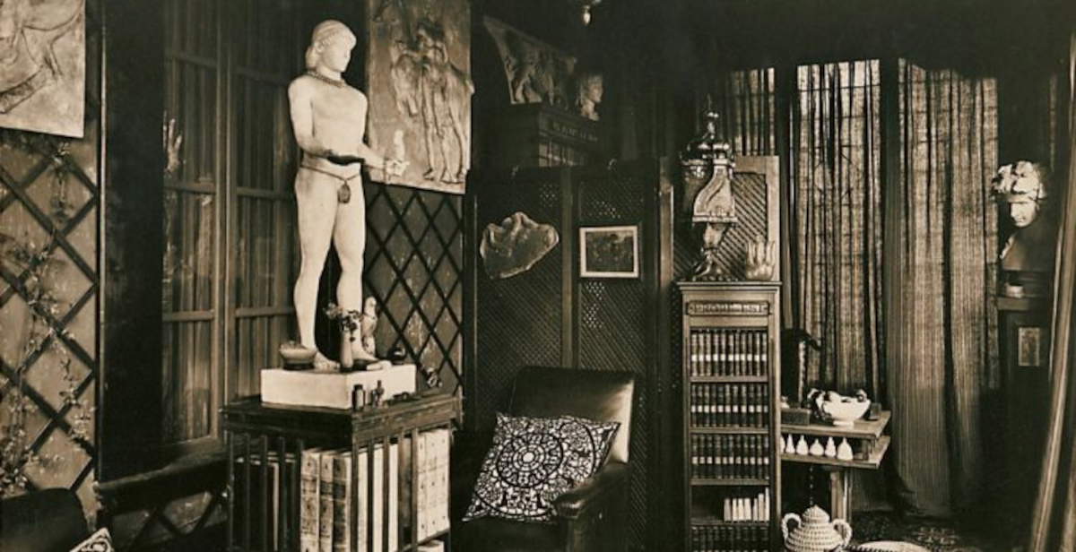 Unpublished photographs of the Vittoriale: D'Annunzio's house in Dante Bravo's book