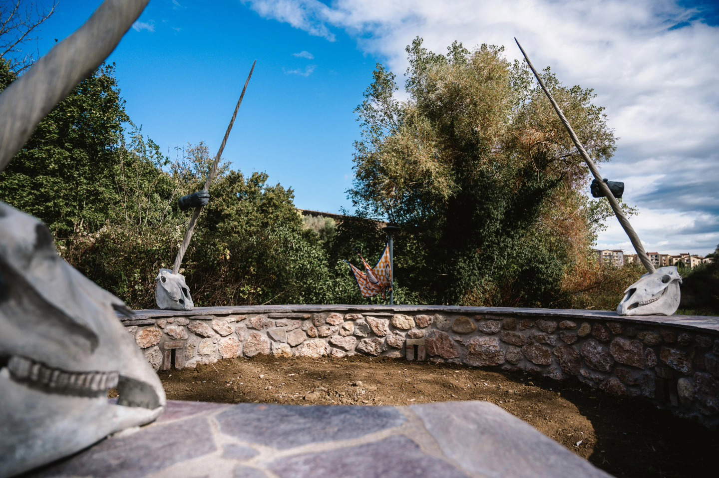 Daniel Spoerri, la Valle degli unicorni. Foto: &copy; Facebook/Contrada del Leocorno - Caterina Franchi