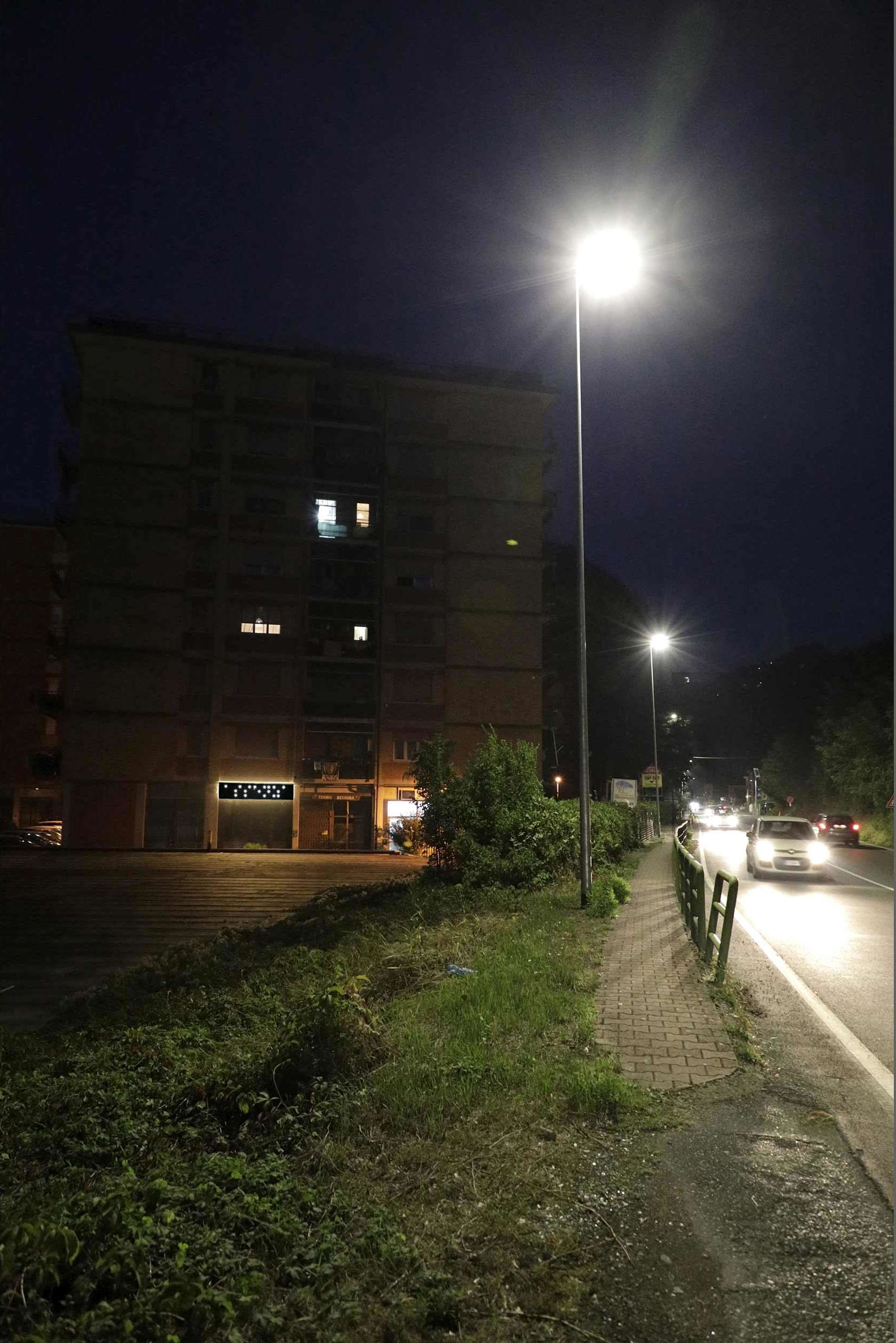 达尼埃莱-巴奇，La notte sperde le lontananze，为 Aurelia&rarr;SUD 项目创作的装置作品