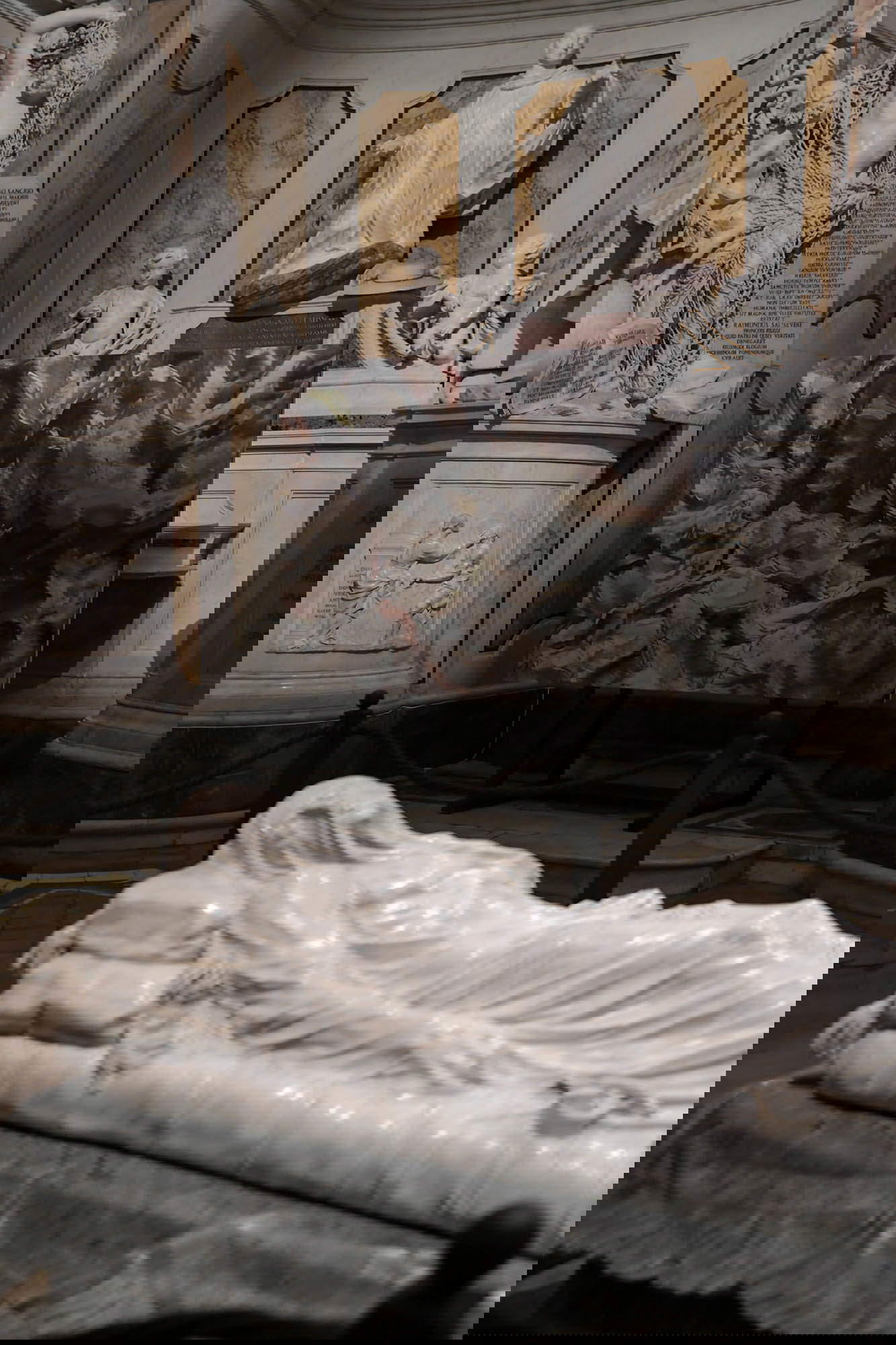 Montage de l'exposition. Photo : Andrea Salzillo pour Rive Studio