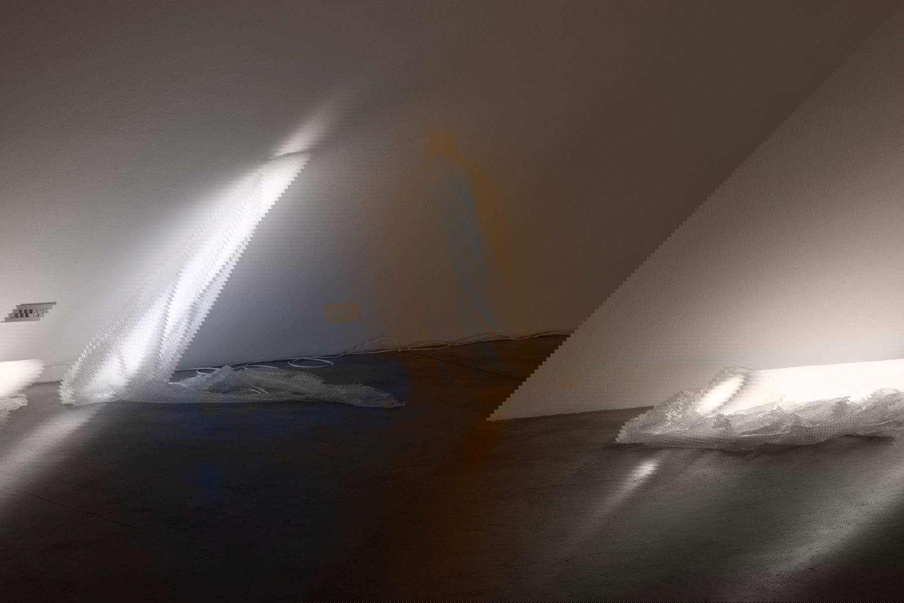 Davide Stucchi, veduta dell'installazione Light Lights al Centro Pecci 2025. Foto Andrea Rossetti