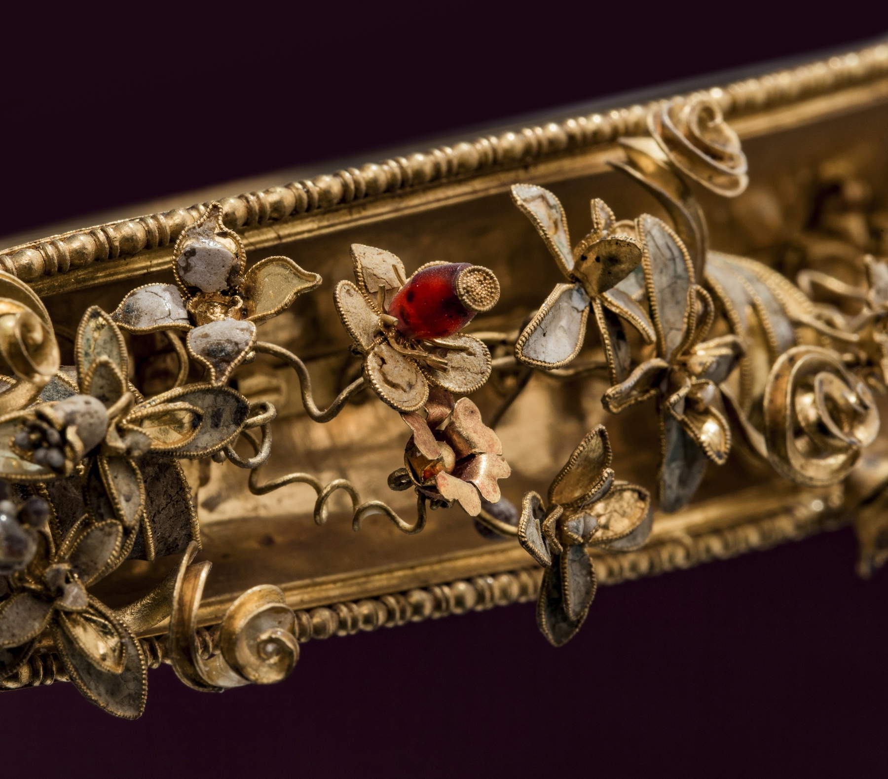 Gold diadem of Opaka Sabaleida (3rd cent. B.C.; National Archaeological Museum, Taranto)
