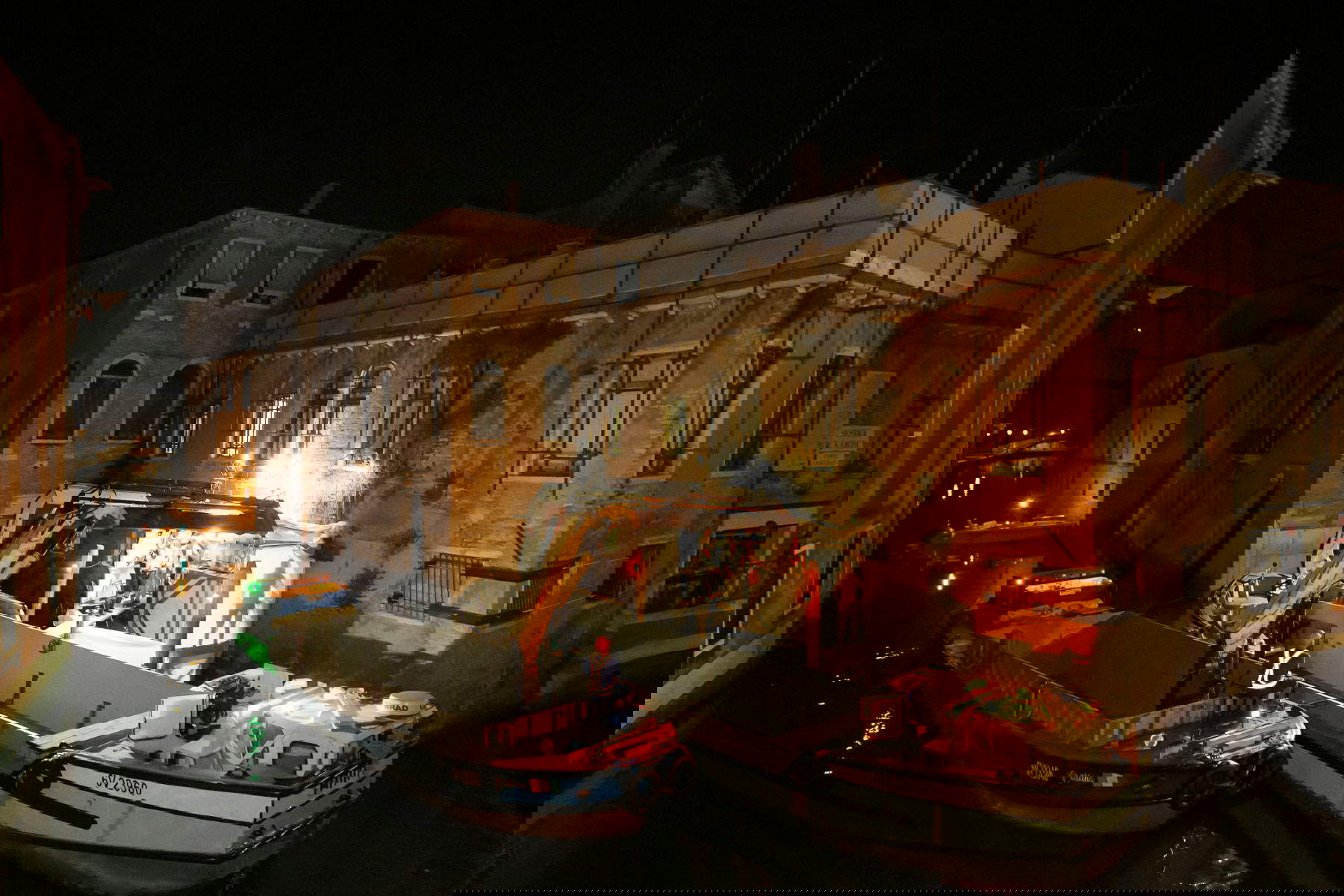 Il distacco del murale. Venezia, Palazzo San Pantalon