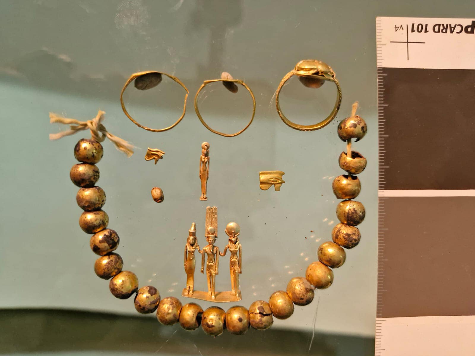 The jewels discovered at Karnak