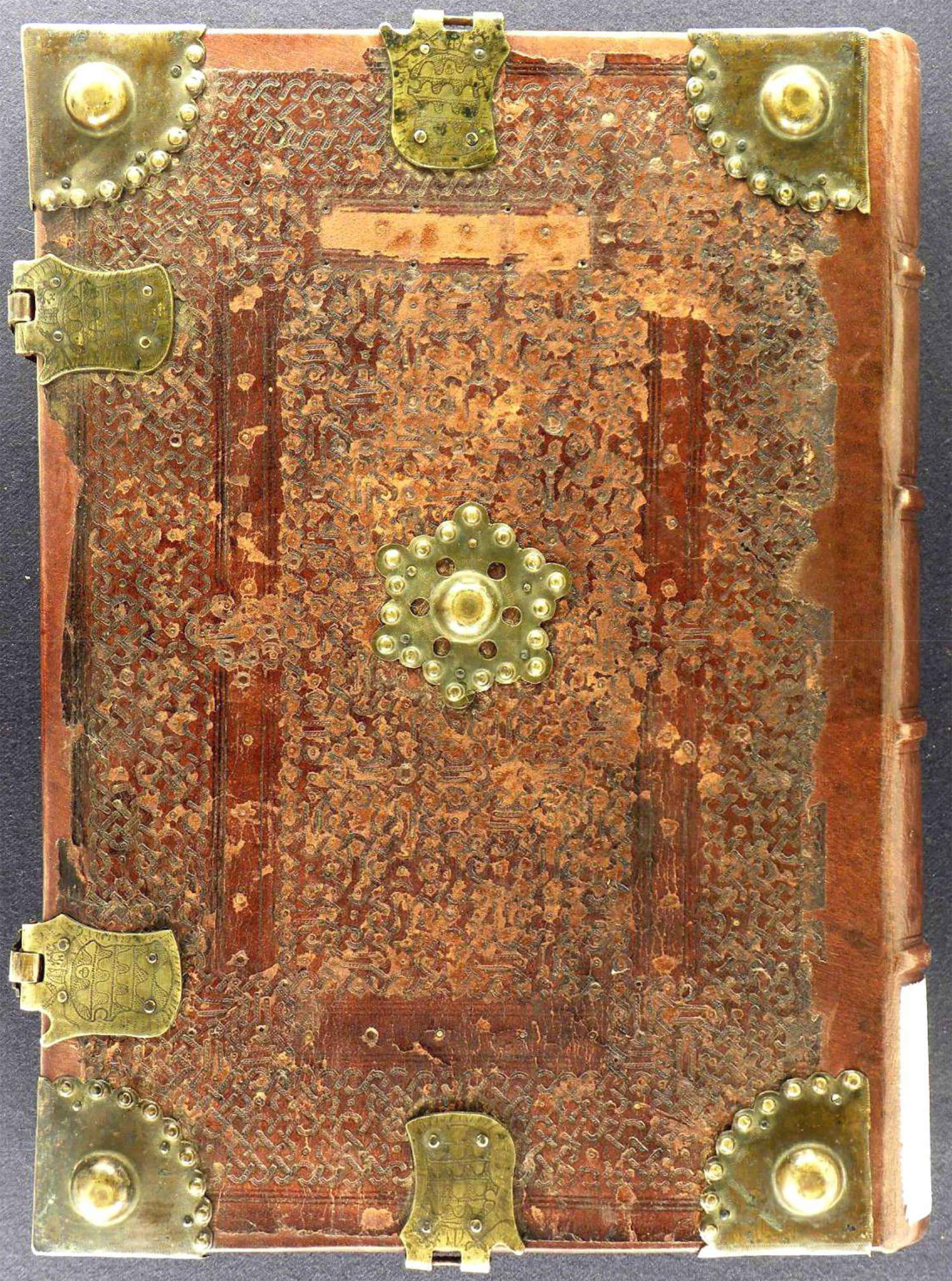 Eusebius, ms. sec. XV, 320x220x50 mm, Ms. Pal. 64. Provenienza:Convento di S. Salvatore; Filippo e Matteo Bottigella Eusebius, ms. sec. XV, 320x220x50 mm, Ms. Pal. 64. Provenienza:Convento di S. Salvatore; Filippo e Matteo Bottigella