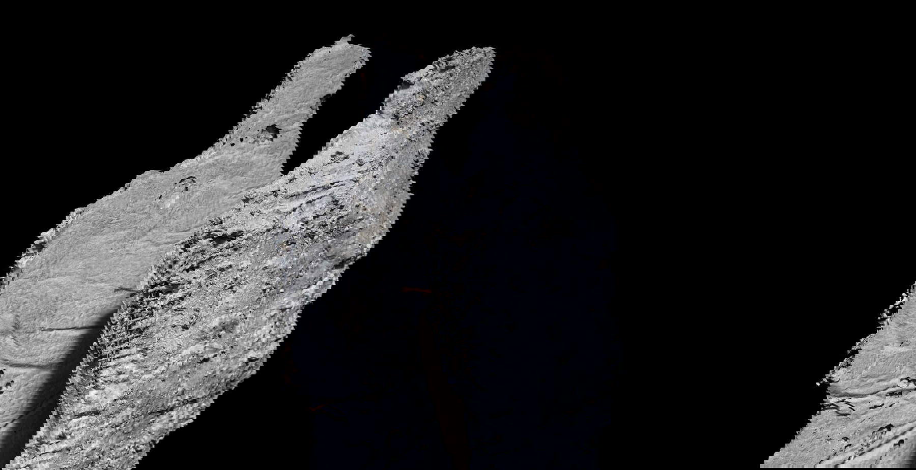 Doppelte Essenz, Materie und Form im Dialog zwischen Gerosa und Visciano in Pietrasanta