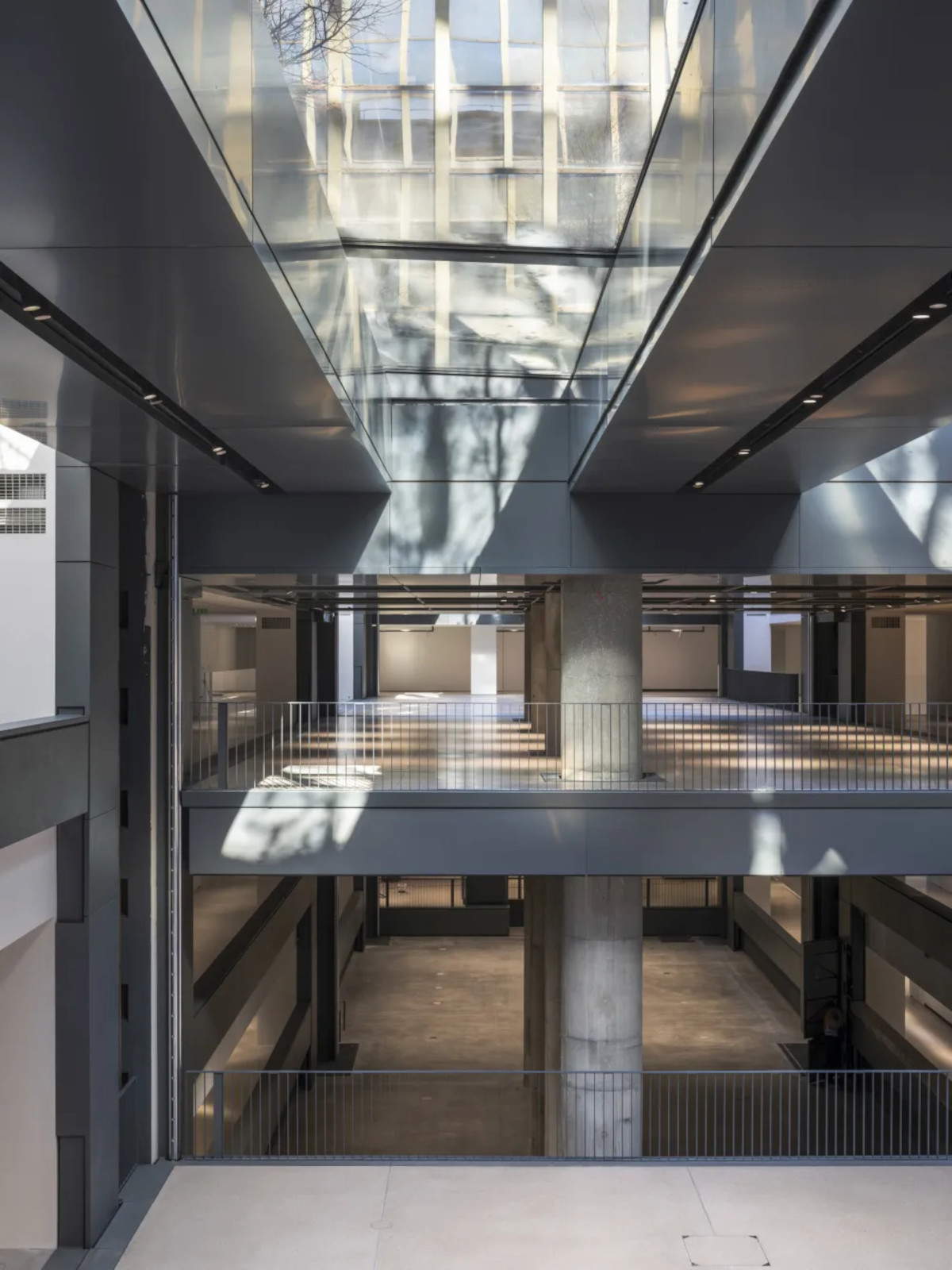 Fondation Cartier pour l'art contemporain, 2, Place du Palais-Royal, París &copy; Martin Argyroglo