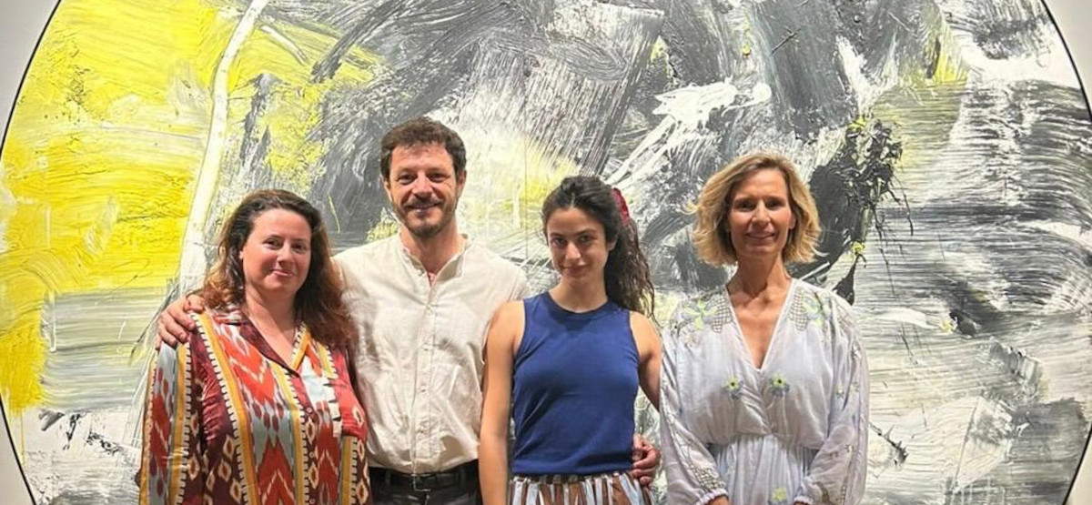 Break from the art set at Palazzo Maffei for the actors of the new film based on Alessia Gazzola's novel