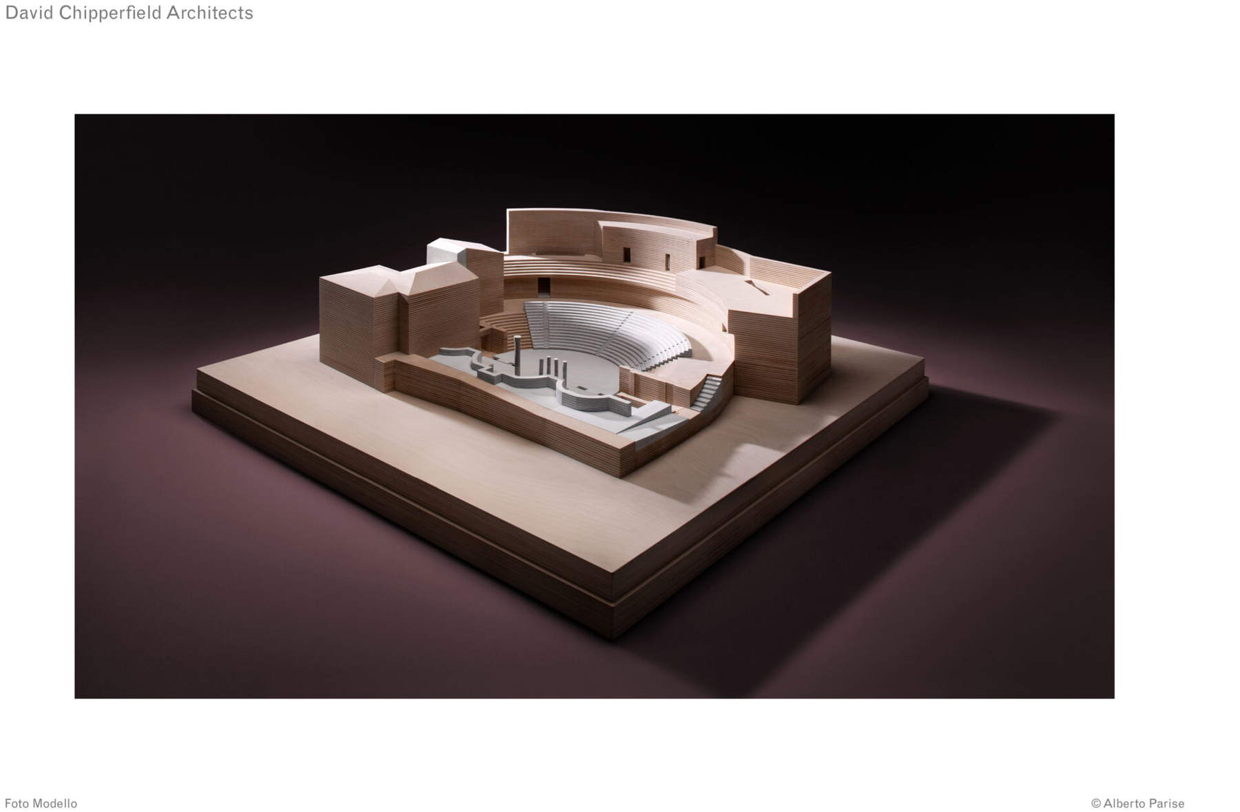 Foto-modello laterale del Teatro Romano. Crediti: Alberto Parise