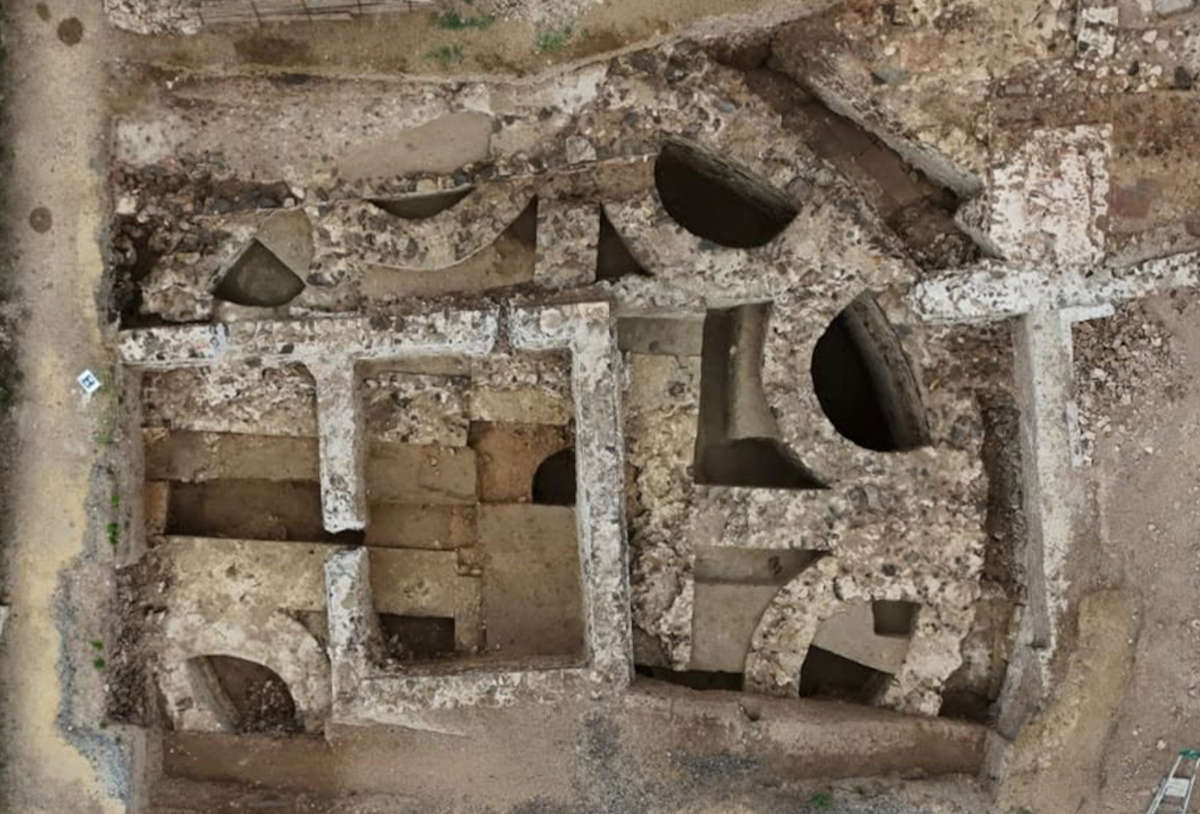 Frankreich, Römisches Mausoleum in der Nähe von Lyon entdeckt: 