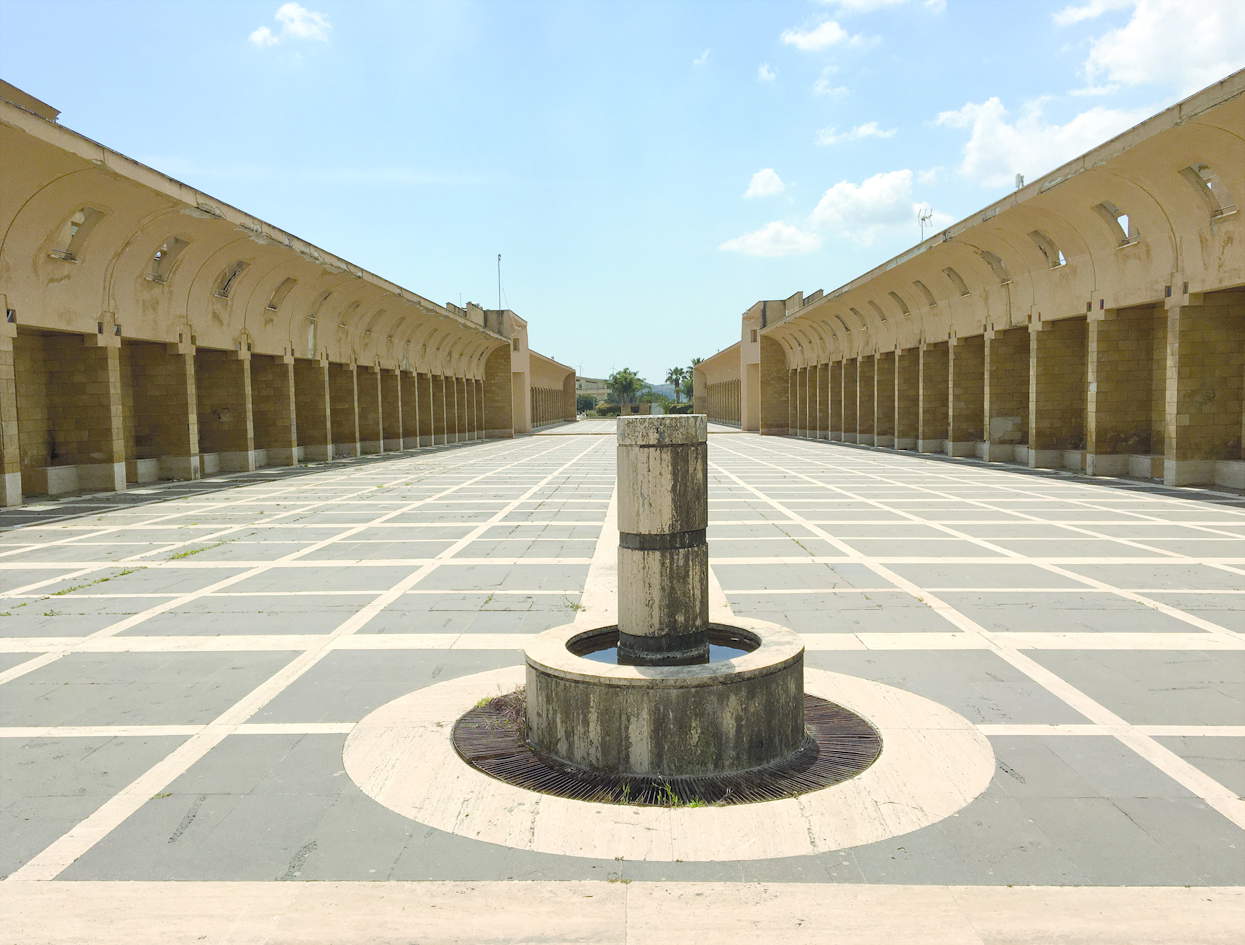 Franco Purini&nbsp;e&nbsp;Laura Thermes, Sistema delle Piazze (1990; Gibellina, Trapani)