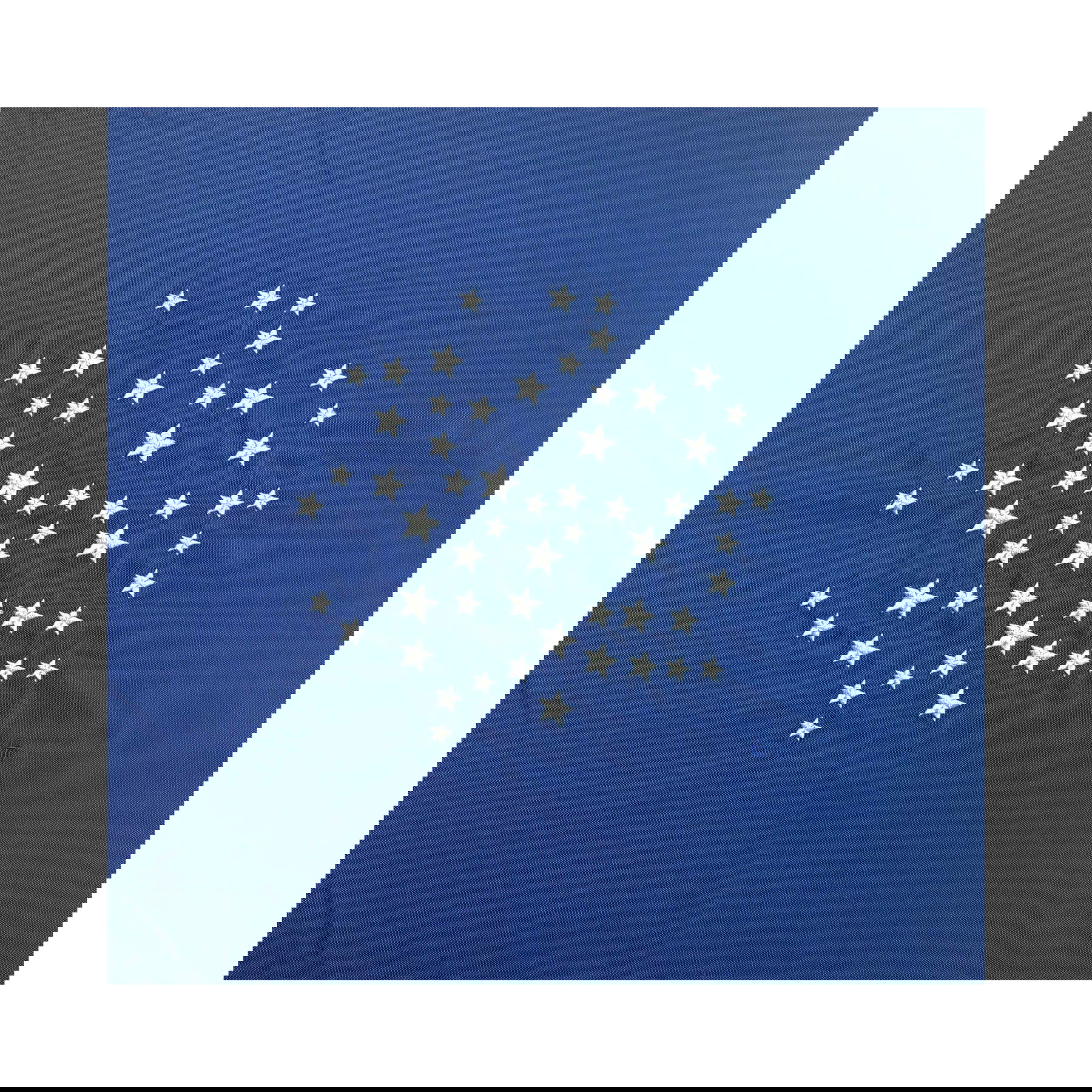 Fulvio Morella, Raccontami, aus dem Zyklus Raccontami il ritorno (2025; Braillight auf Stoff). ©Francesca Piovesan, mit Genehmigung des Künstlers, Cramum und des Italienischen Paralympischen Komitees Fulvio Morella, Raccontami, aus dem Zyklus Raccontami il ritorno (2025; Braillight auf Stoff). ©Francesca Piovesan, mit Genehmigung des Künstlers, Cramum und des Italienischen Paralympischen Komitees