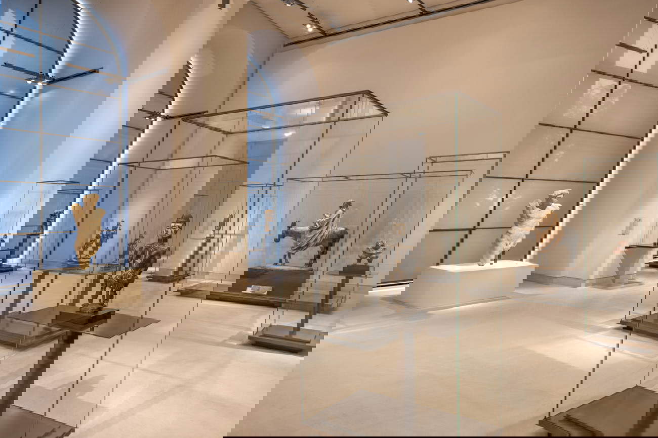 Galería de los Cinco Continentes &copy; 2025 Museo del Louvre / Audrey Viger