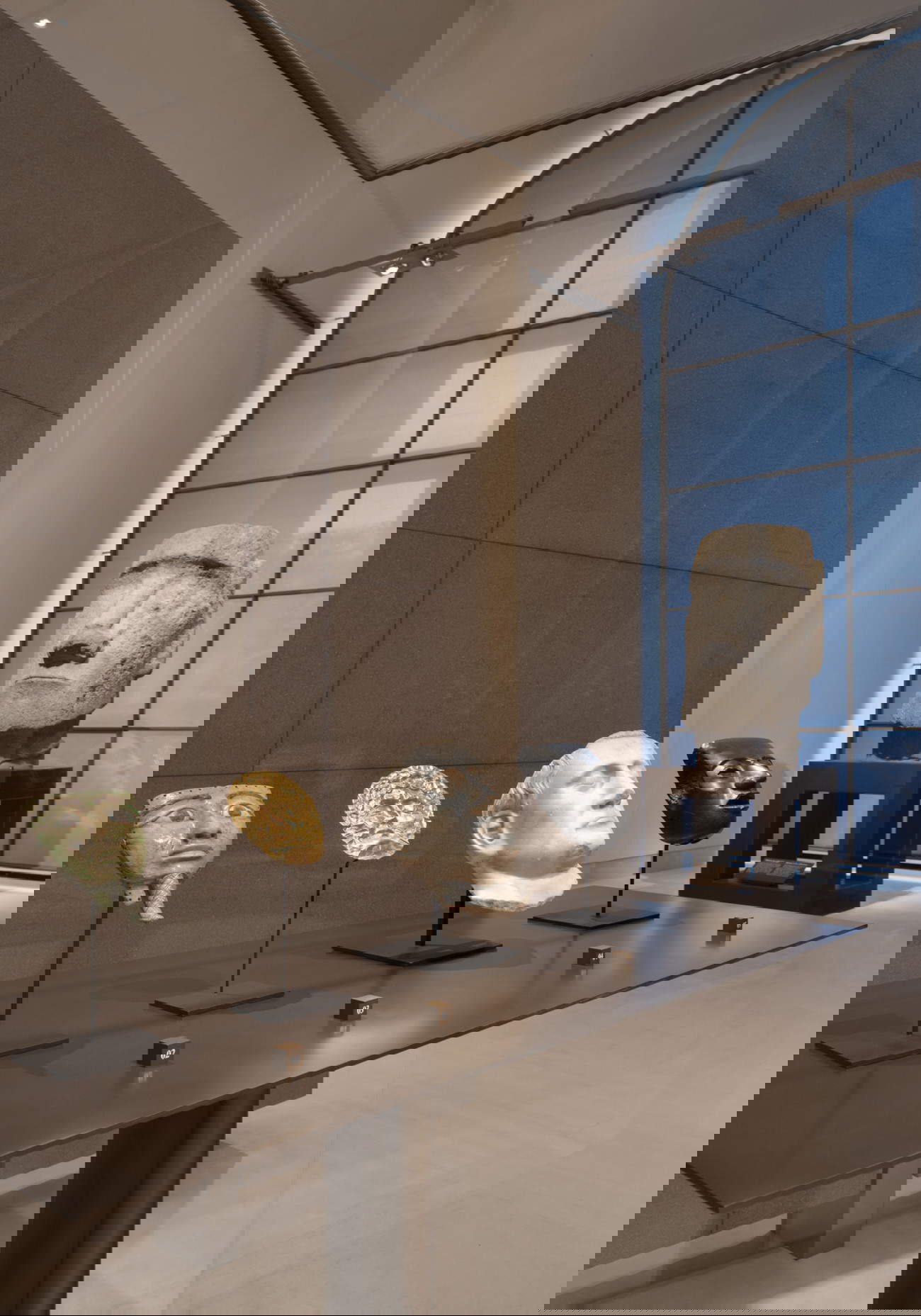 Galería de los Cinco Continentes &copy; 2025 Museo del Louvre / Audrey Viger