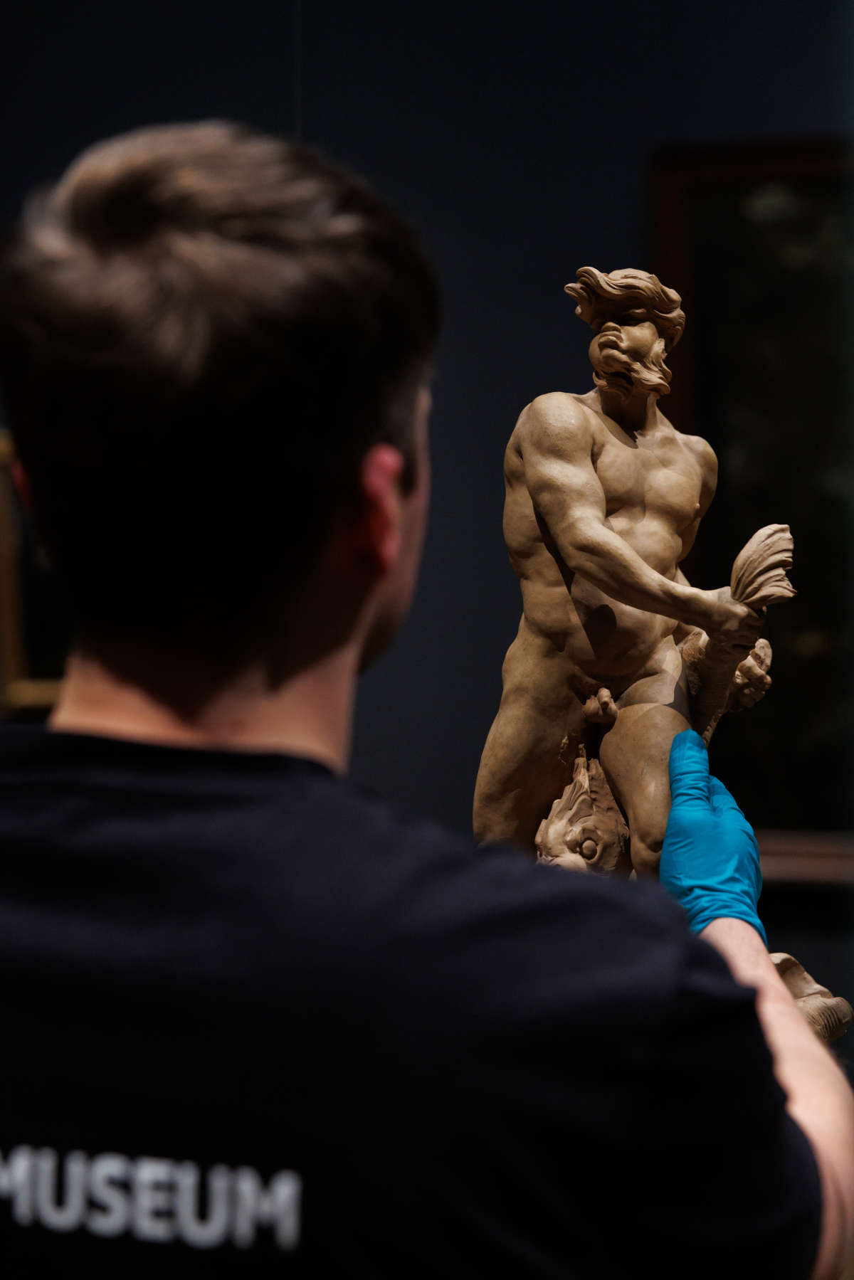 Il Tritone di Bernini al Rijksmuseum di Amsterdam. Foto: Rijksmuseum/Kelly Schenk Il Tritone di Bernini al Rijksmuseum di Amsterdam. Foto: Rijksmuseum/Kelly Schenk