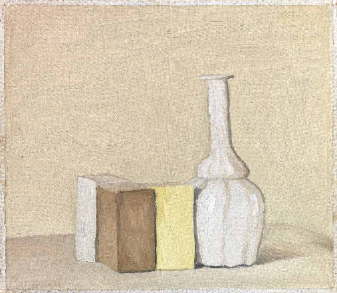 Giorgio Morandi, Natura morta (1954; olio su tela; Firenze, Fondazione Roberto Longhi) Giorgio Morandi, Natura morta (1954; olio su tela; Firenze, Fondazione Roberto Longhi)