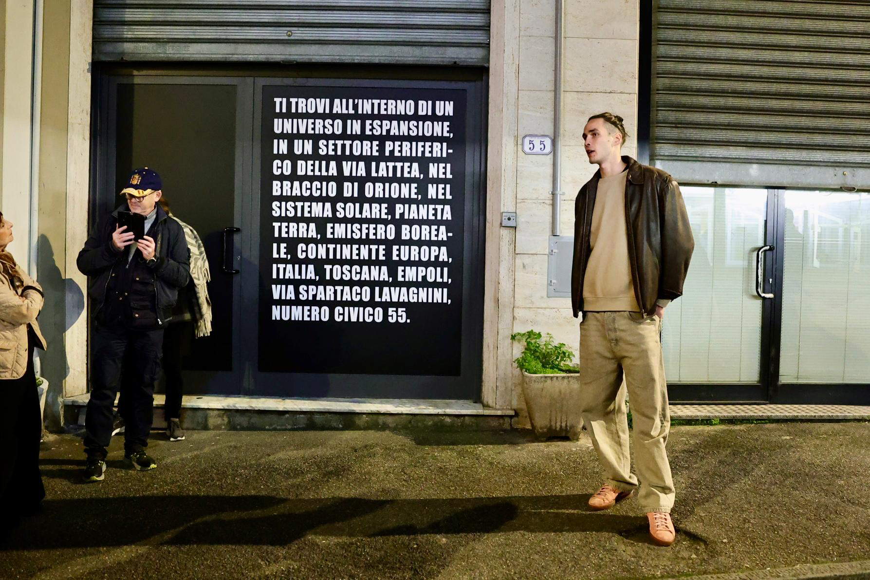 Giovane Ceruti's installation at Via Spartaco Lavagnini, no. 55