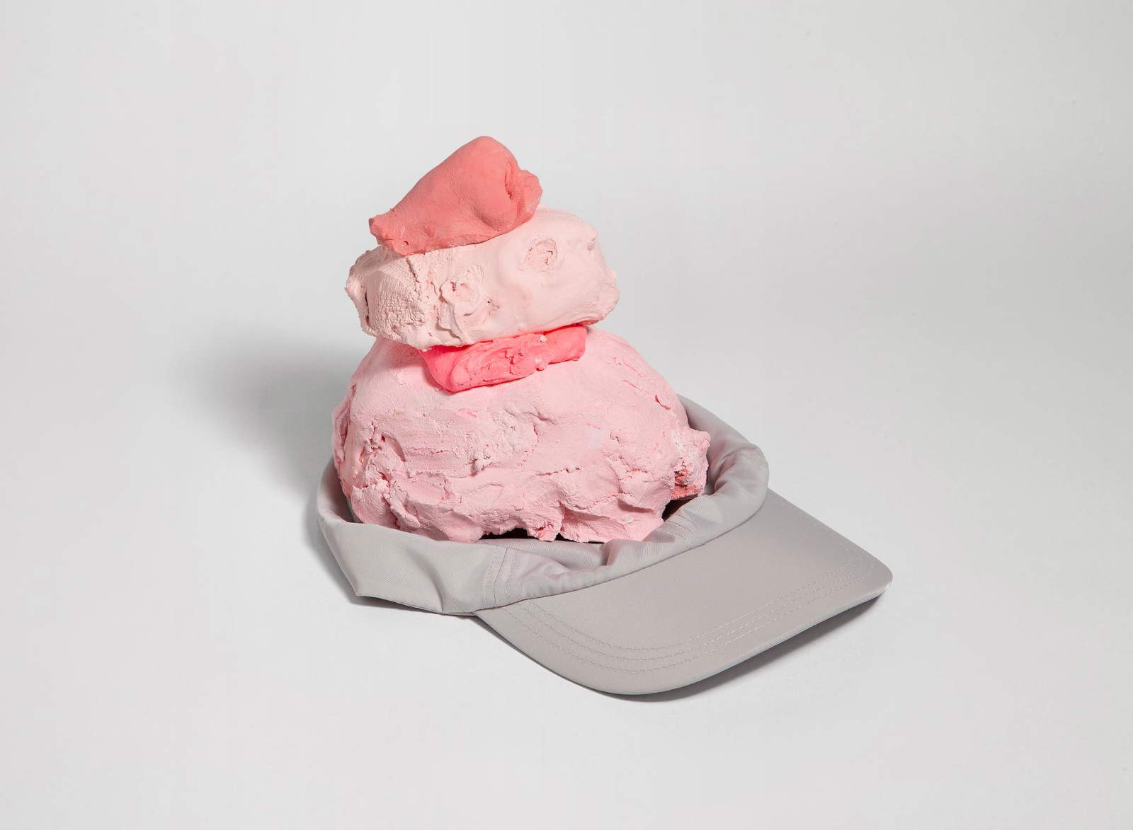 Giovanni De Francesco, Cumuli #1 (2021). Photo by Paolo Benvenuto. Courtesy of the artist and Luisa Delle Piane Gallery.