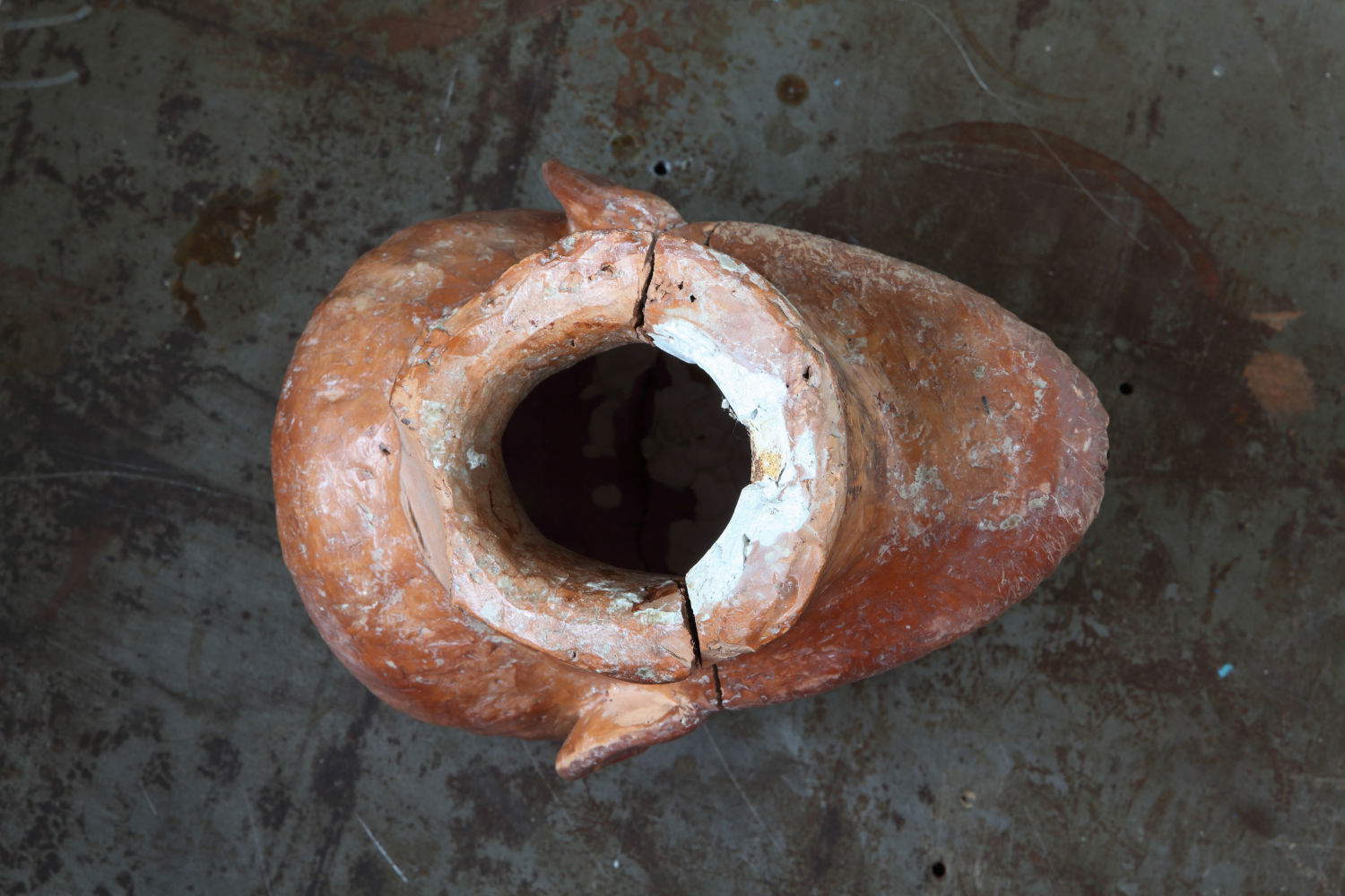 Giuseppe Gabellone, Upside Down Head (2024; pigment print on paper, 29.2 &times; 44 cm) Courtesy of the artist and greengrassi, London