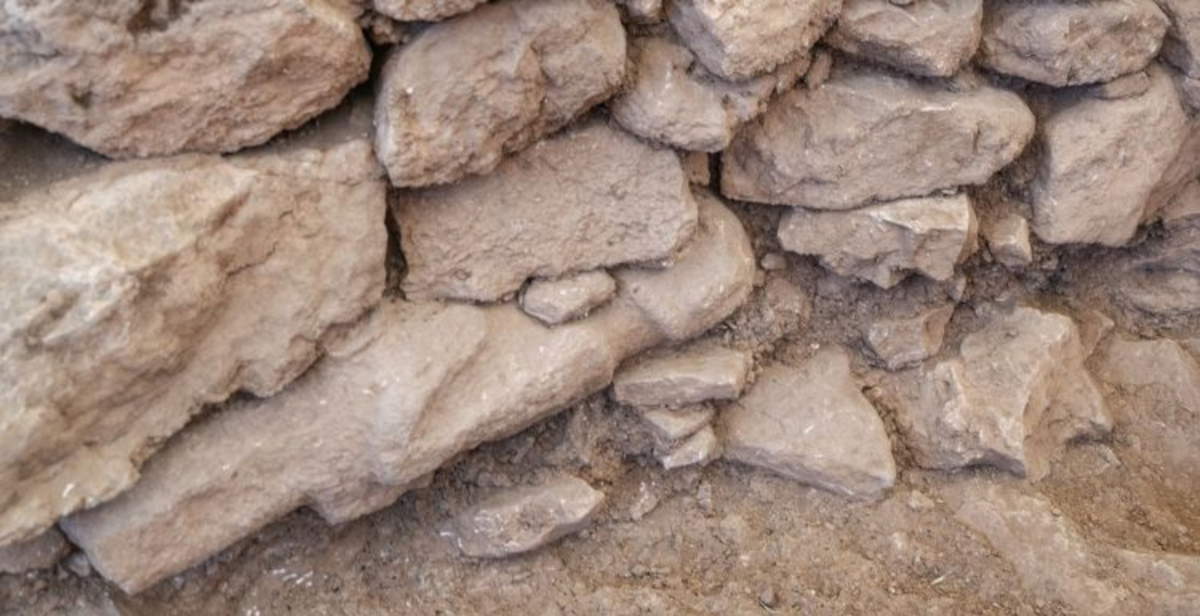 Göbeklitepe, Neuentdeckung und Restaurierung: die neolithische Statue und die Wiedereröffnung des Bauwerks C
