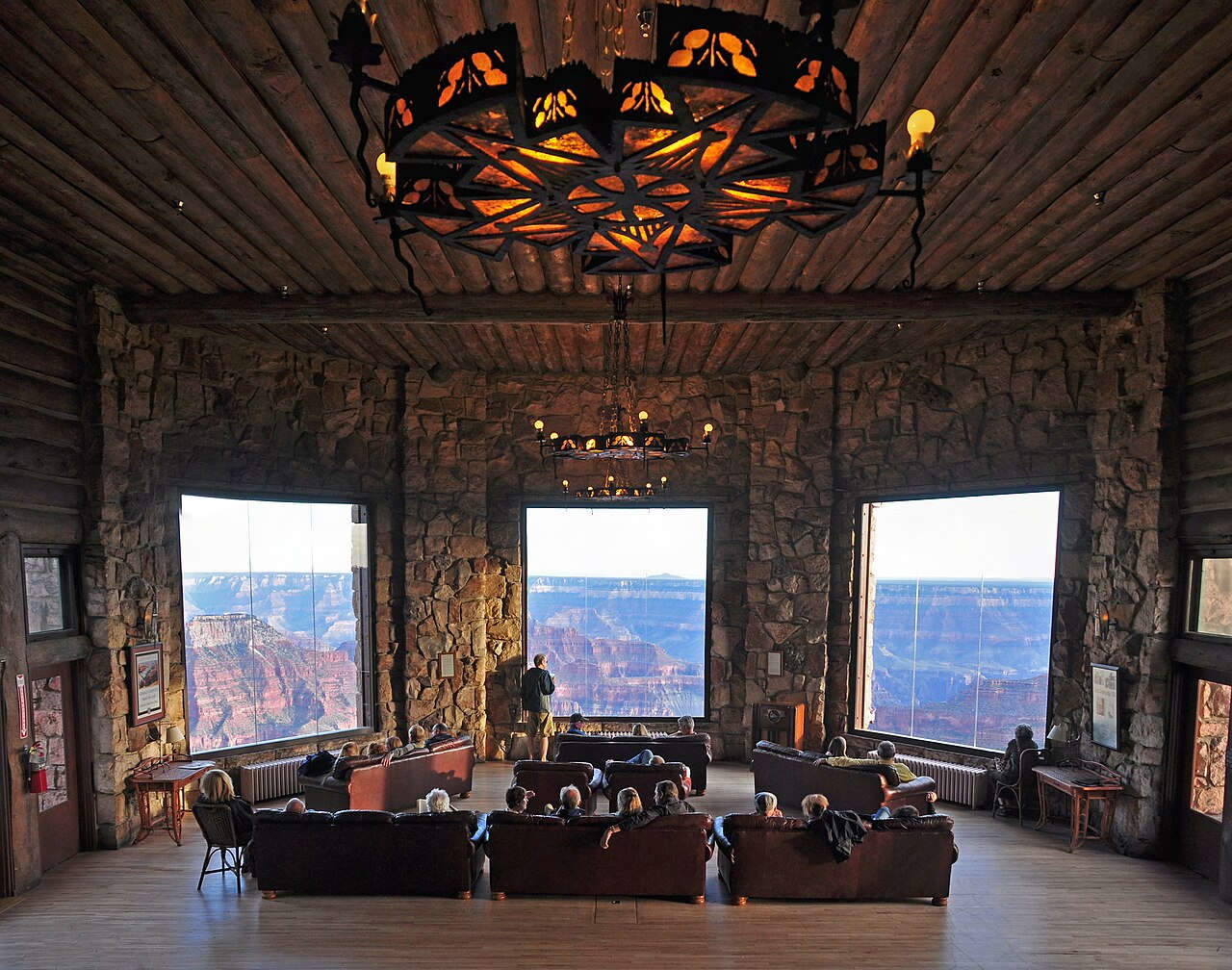 U.S., fire destroys Grand Canyon Lodge, North Rim landmark