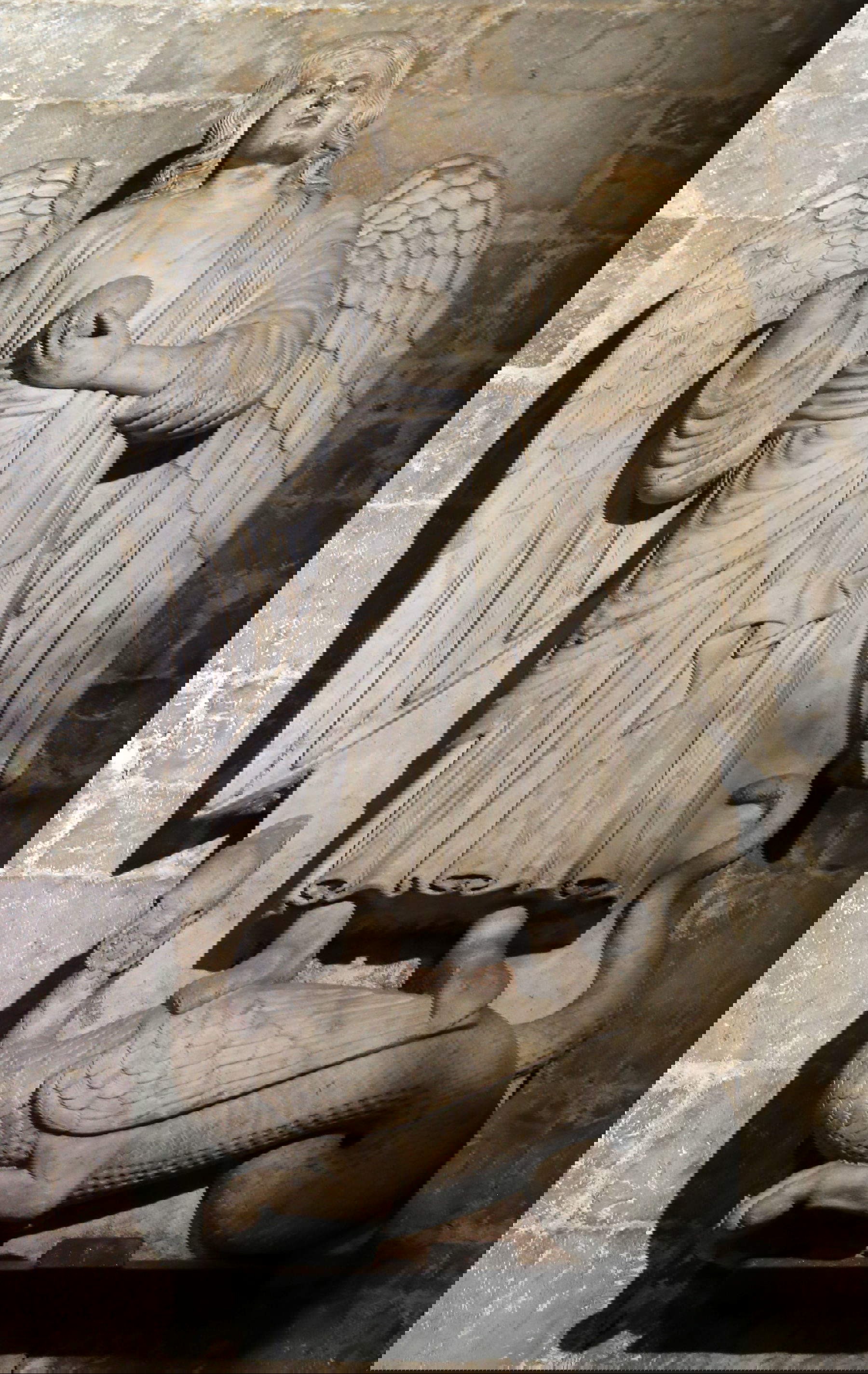 Guido da Como (manner), St. Michael the Archangel (ca. 1250; marble and carved wood, decorated with painting and gilding; Pistoia, Church of San Michele in Cioncio) Photo: Francesco Bini