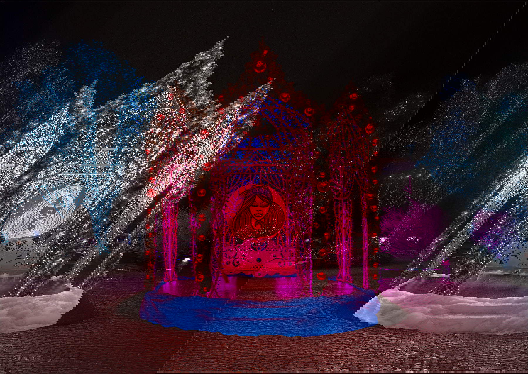 La balançoire de Noël Venus à Illuminandia à Monopoli