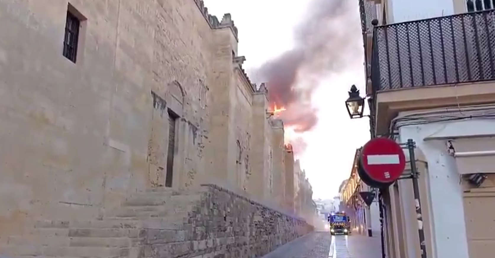 Spain, fire at Great Mosque of Cordova: monument saved, damage contained