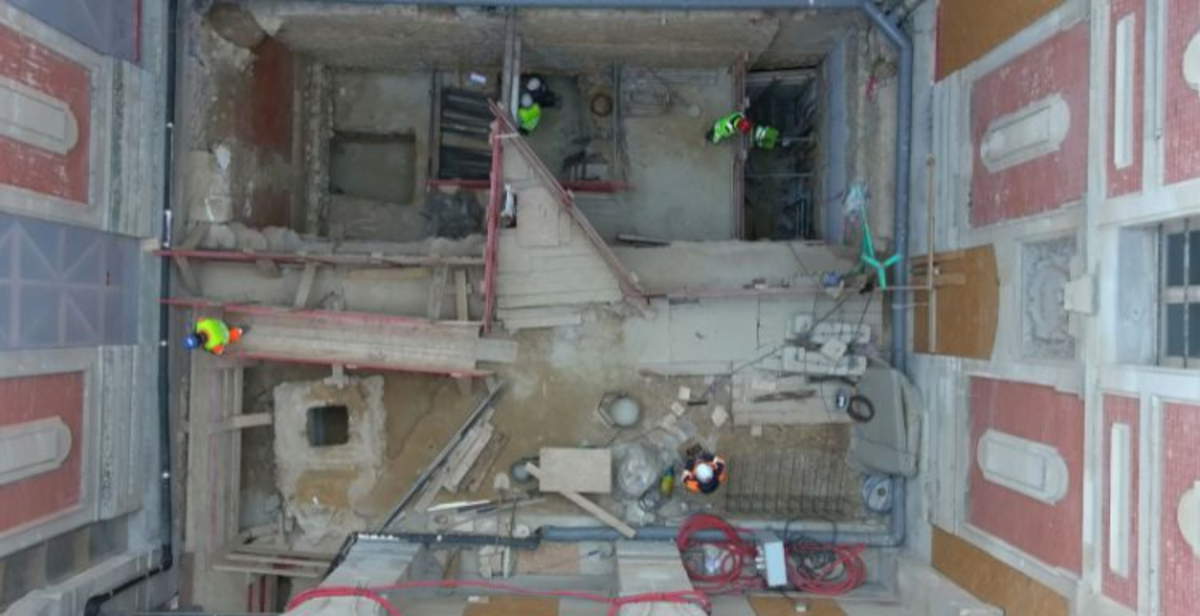 Nuevas excavaciones en Versalles desvelan los secretos de los patios y la terraza norte