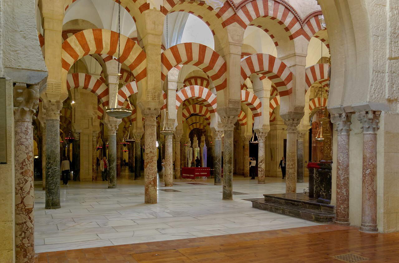 L'interno della Grande Moschea di Cordova. Foto: Berthold Werner L'interno della Grande Moschea di Cordova. Foto: Berthold Werner