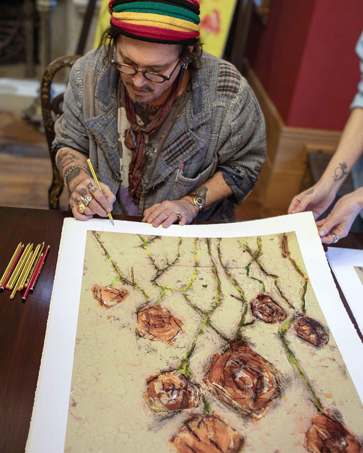 Johnny Depp stellt zum ersten Mal zwei Siebdrucke in der Galerie Deodato Arte in Mailand aus. Foto: &copy;Instagram/ Deodato Arte