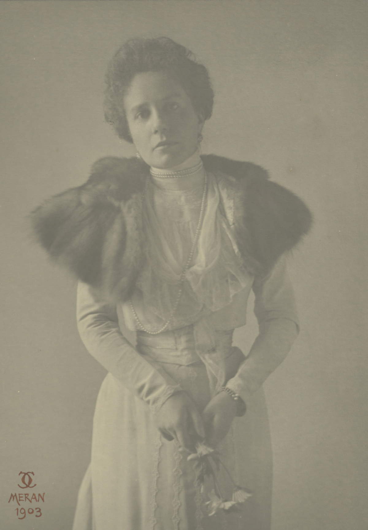 Karel Chotek, Ritratto di Adelheide Chotek, Merano (1903). Su concessione dell&rsquo;Archivio Istituto Nazionale del Patrimonio di &Uacute;st&iacute; nad Labem