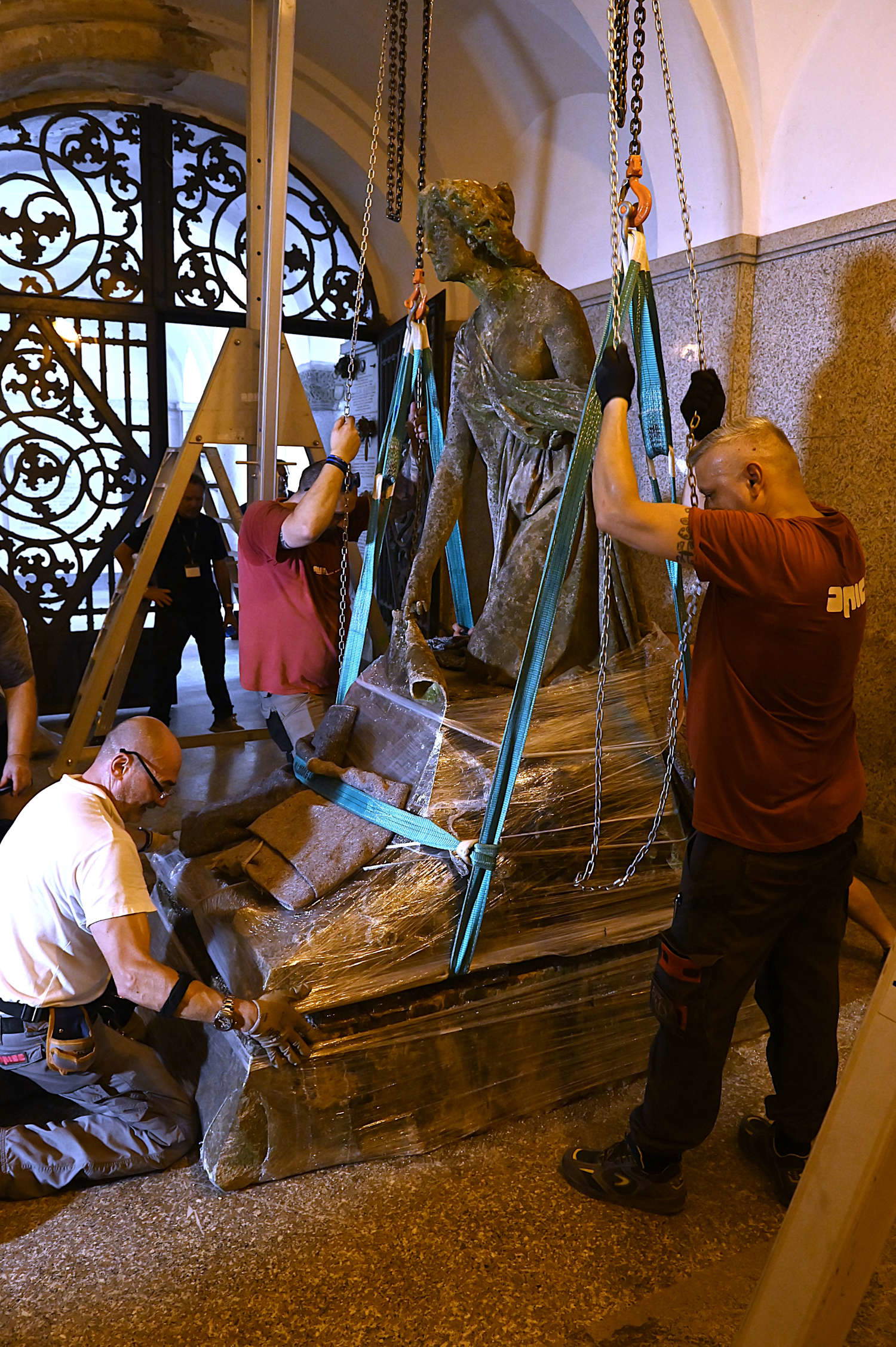 Il ritorno della Libert&agrave; di Vincenzo Vela al Cimitero Monumentale di Milano. Foto: Comune di Milano