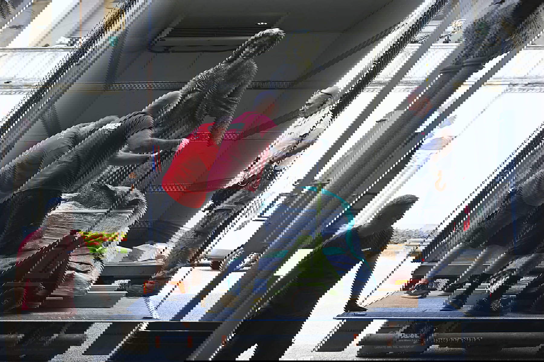 Il ritorno della Libert&agrave; di Vincenzo Vela al Cimitero Monumentale di Milano. Foto: Comune di Milano