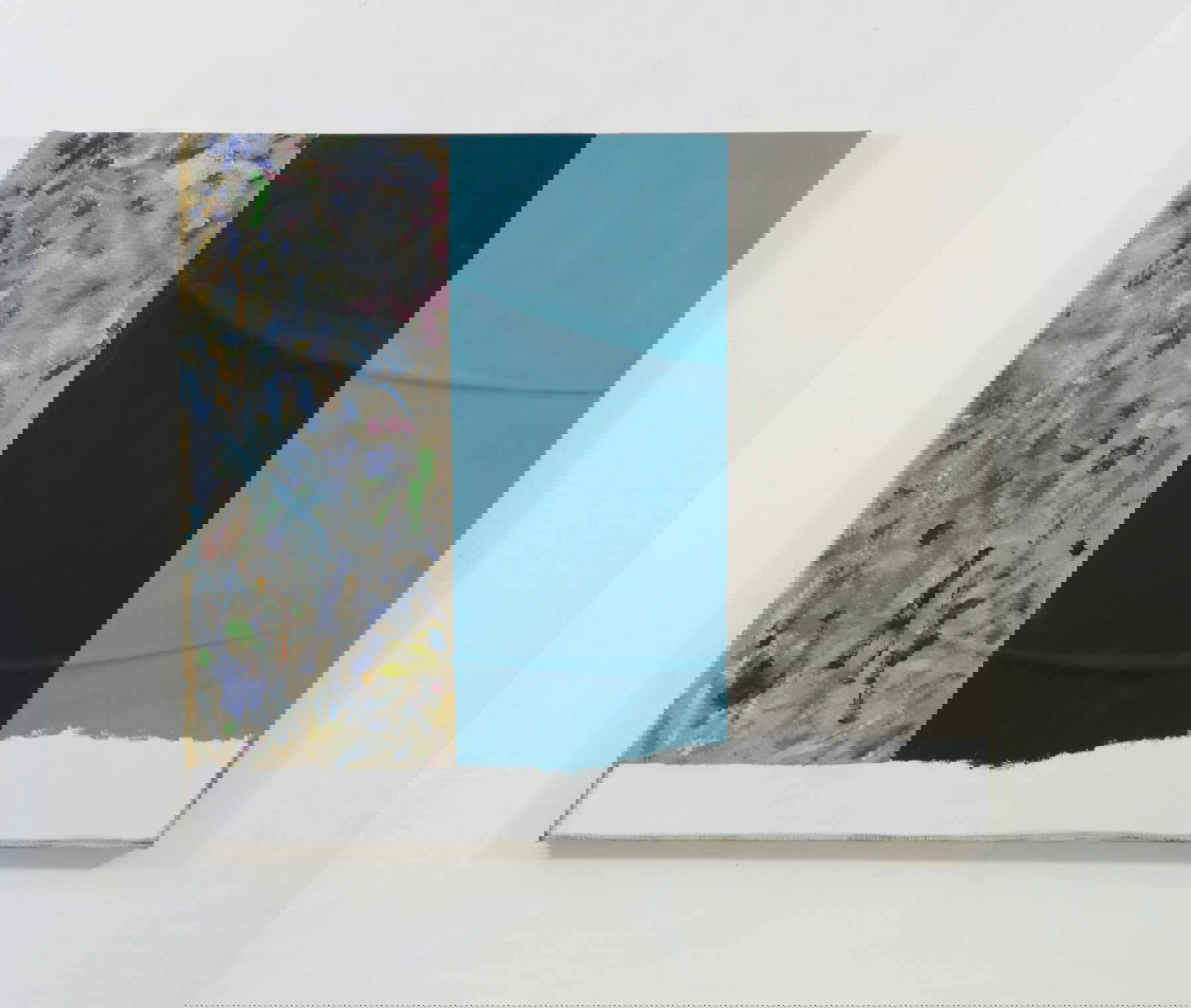 Luca Bertolo, Bandiera #23 (2016; olio e acrilico su tela, 70 x 80 cm). Su concessione dell'artista e SpazioA, Pistoia Foto Camilla Maria Santini Luca Bertolo, Bandiera #23 (2016; olio e acrilico su tela, 70 x 80 cm). Su concessione dell'artista e SpazioA, Pistoia Foto Camilla Maria Santini