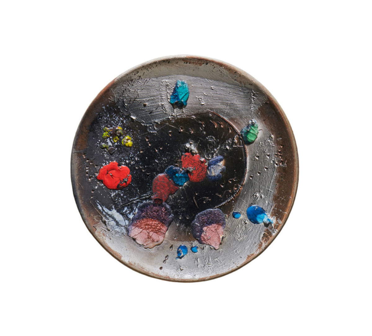 Lucio Fontana, Concetto spaziale (1951; pasta di terracotta e vetro scivolata e dipinta, &Oslash; 43,5 cm)