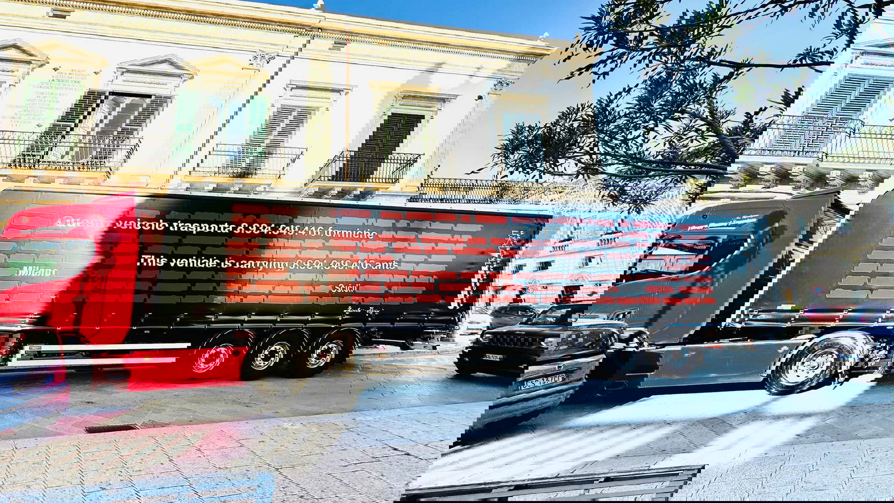 Arrivée des œuvres d'Emilio Isgrò Arrivée des œuvres d'Emilio Isgrò